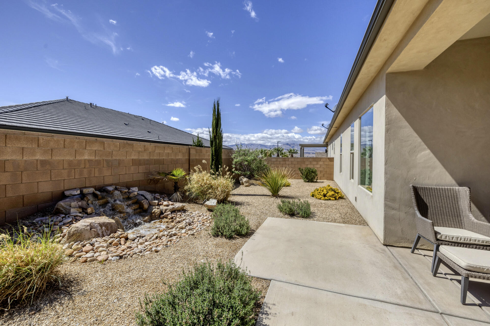 VILLAS AT SUN RIVER - Residential