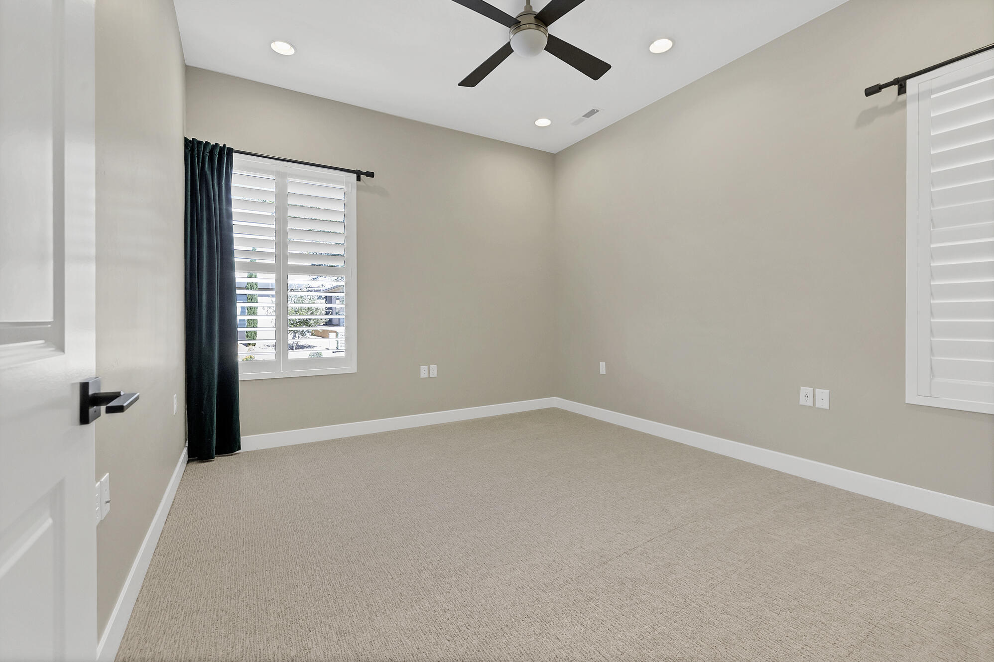 VILLAS AT SUN RIVER - Residential