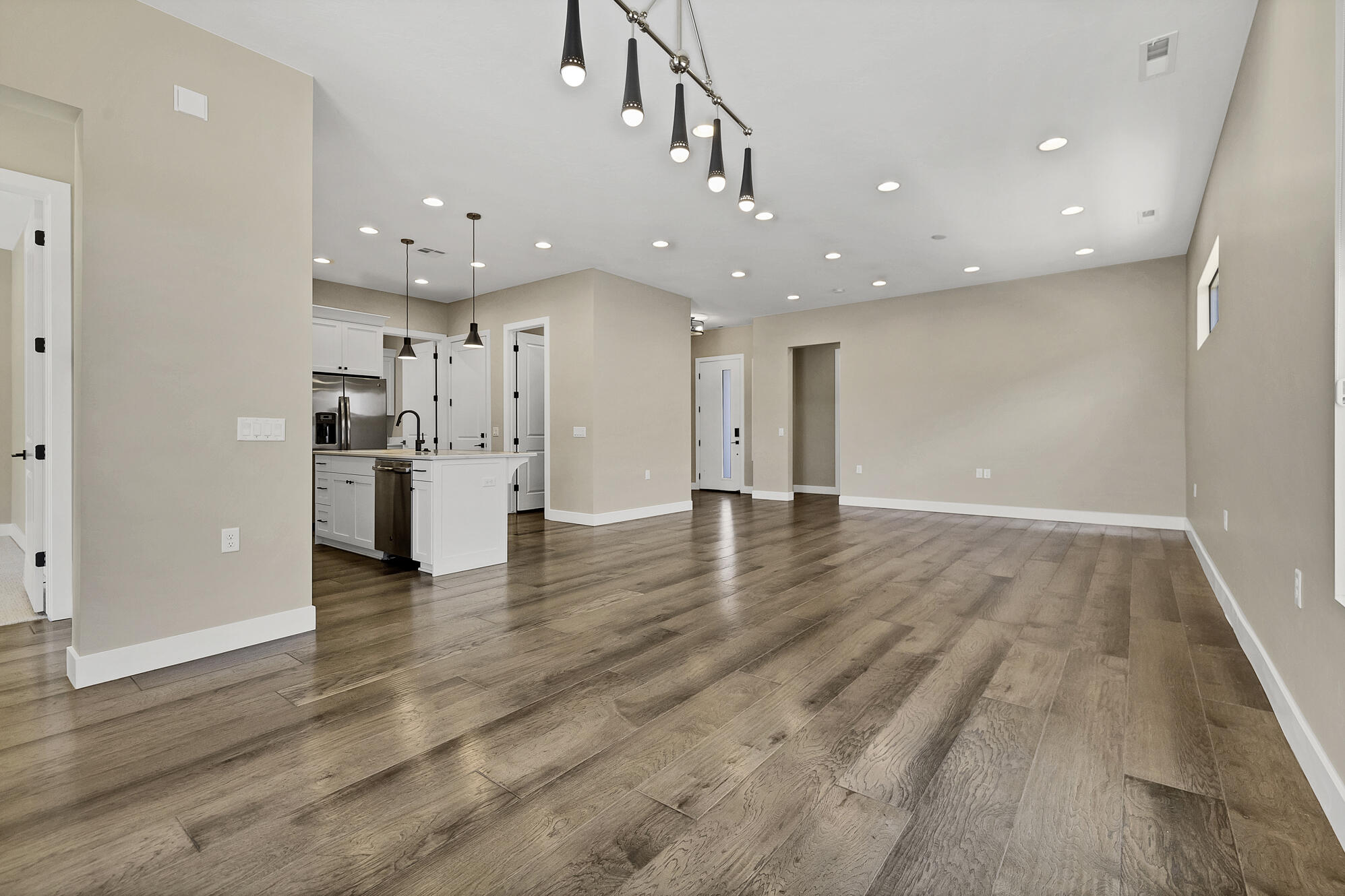 VILLAS AT SUN RIVER - Residential