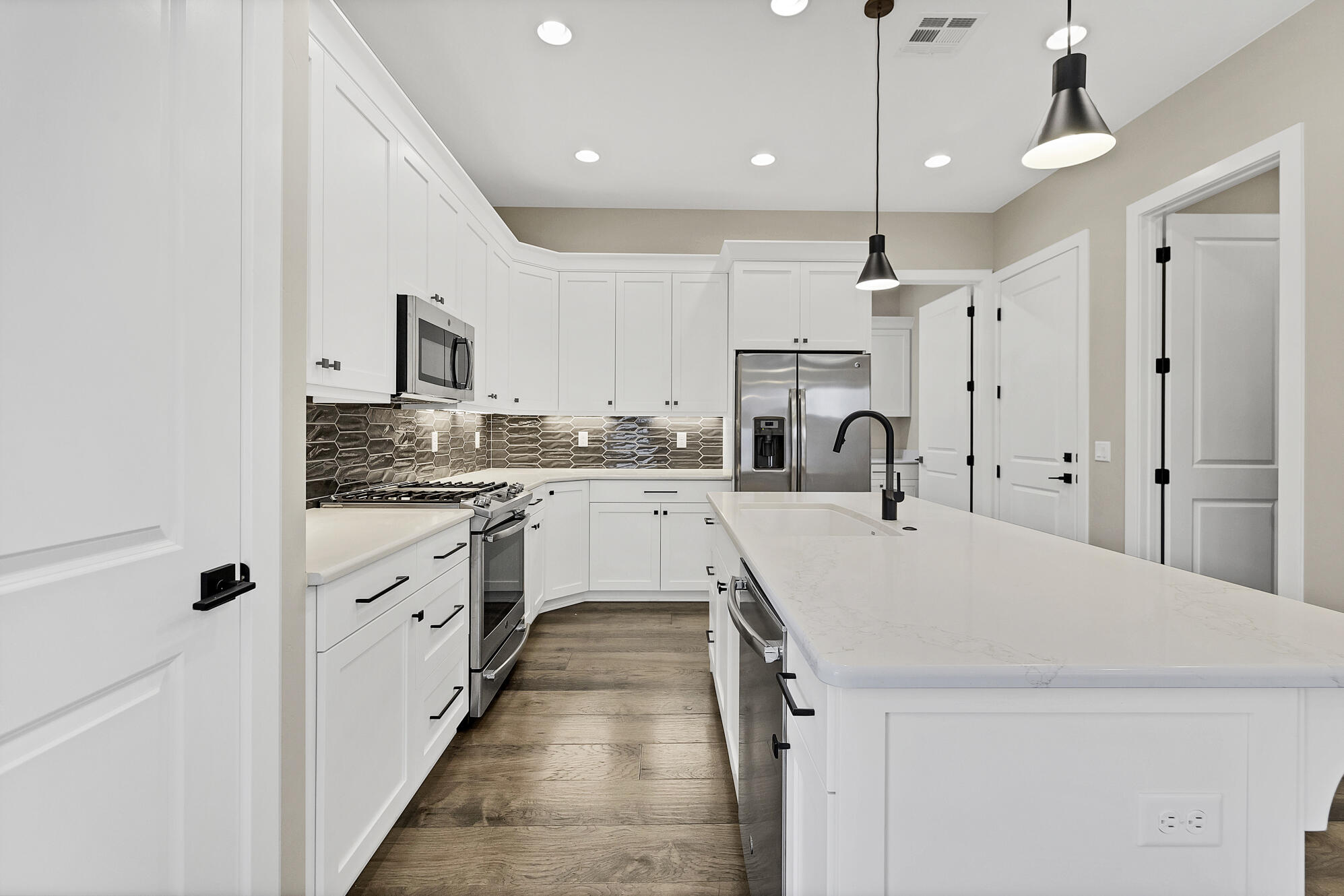 VILLAS AT SUN RIVER - Residential