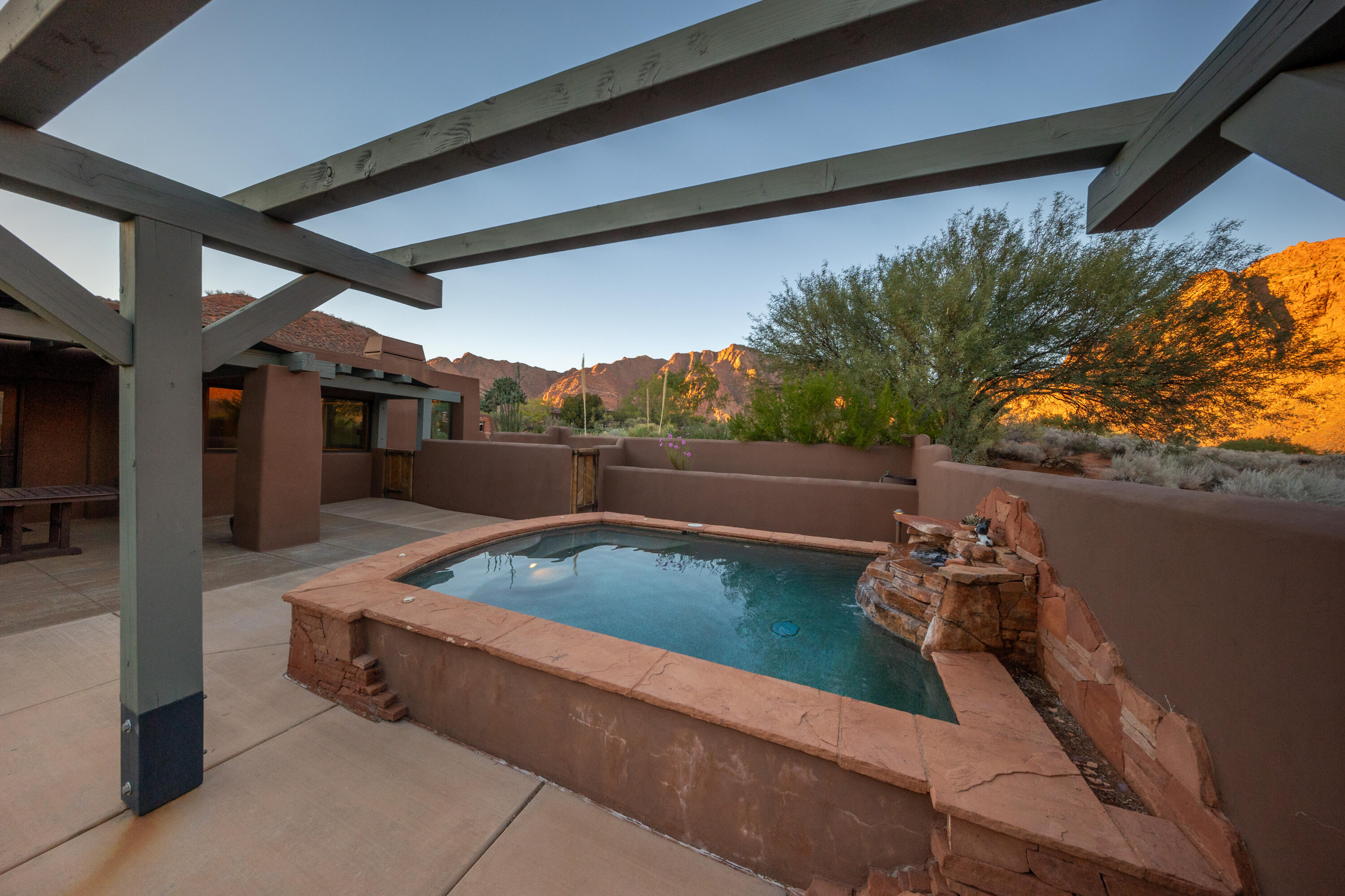 SHONTO POINT - Residential