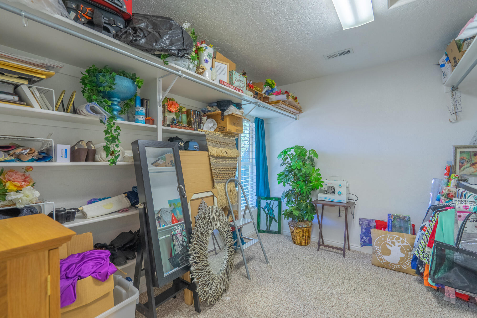 ENGLISH OAKS ESTATES - Residential