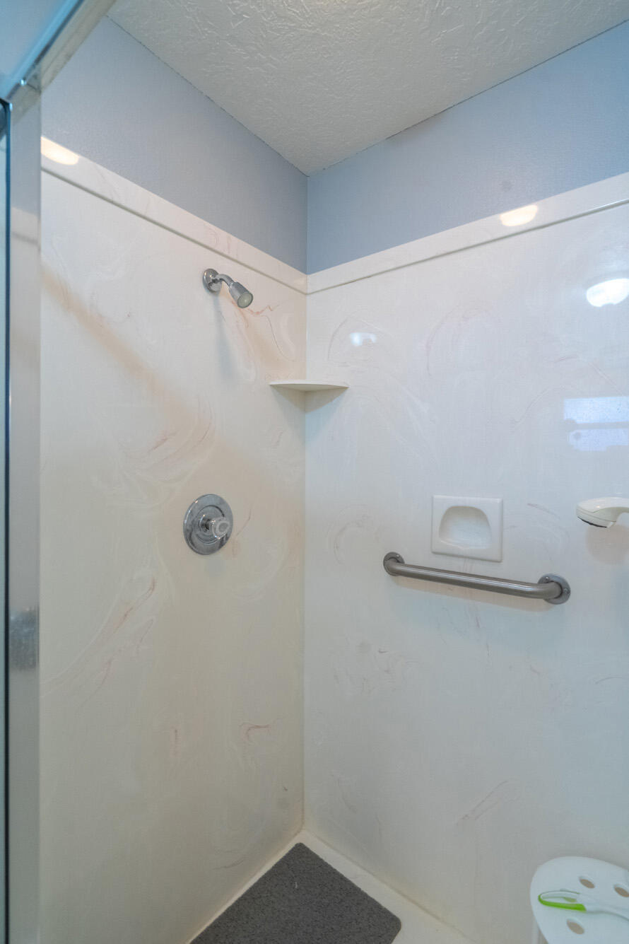 ENGLISH OAKS ESTATES - Residential