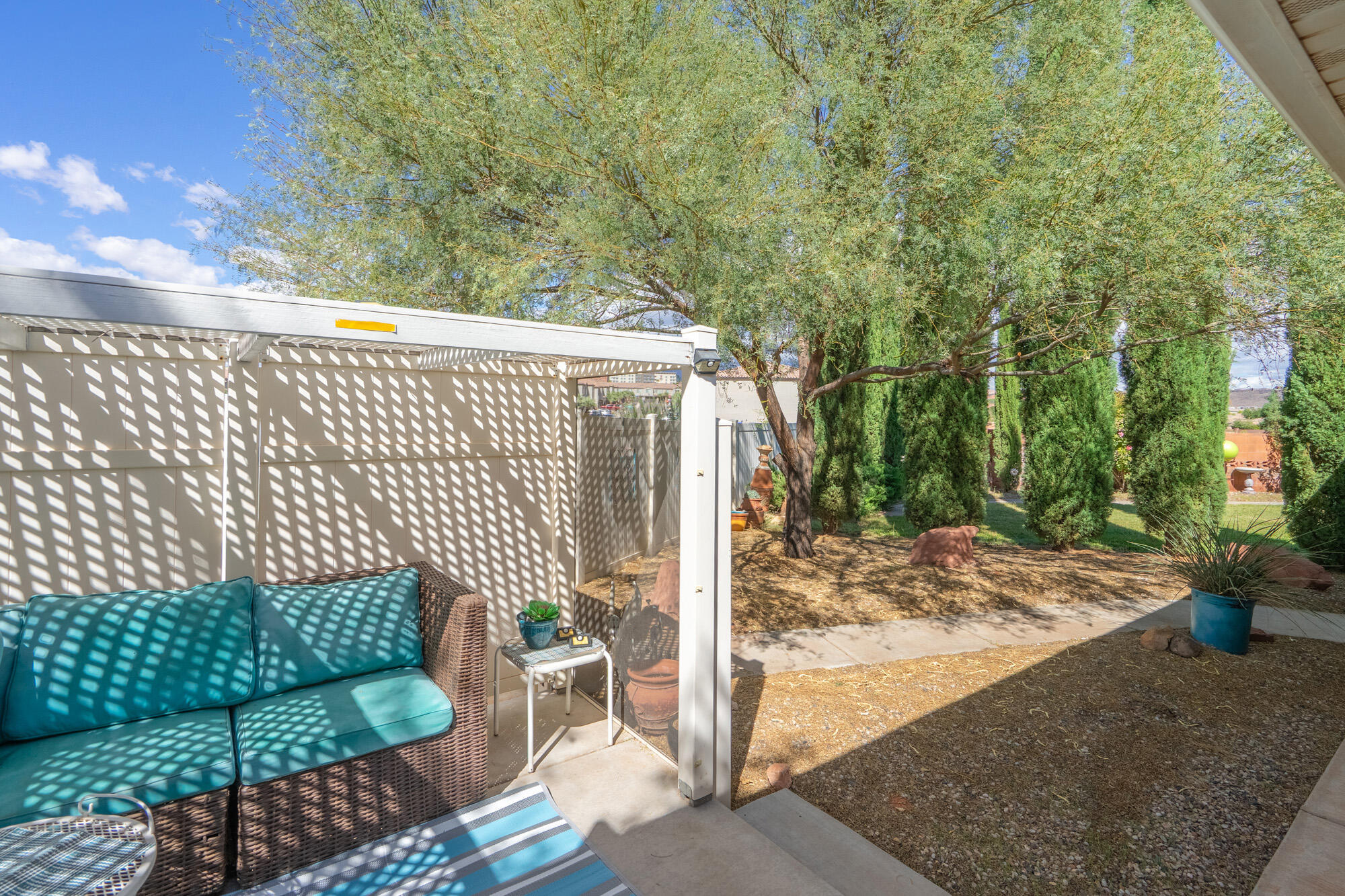 ENGLISH OAKS ESTATES - Residential