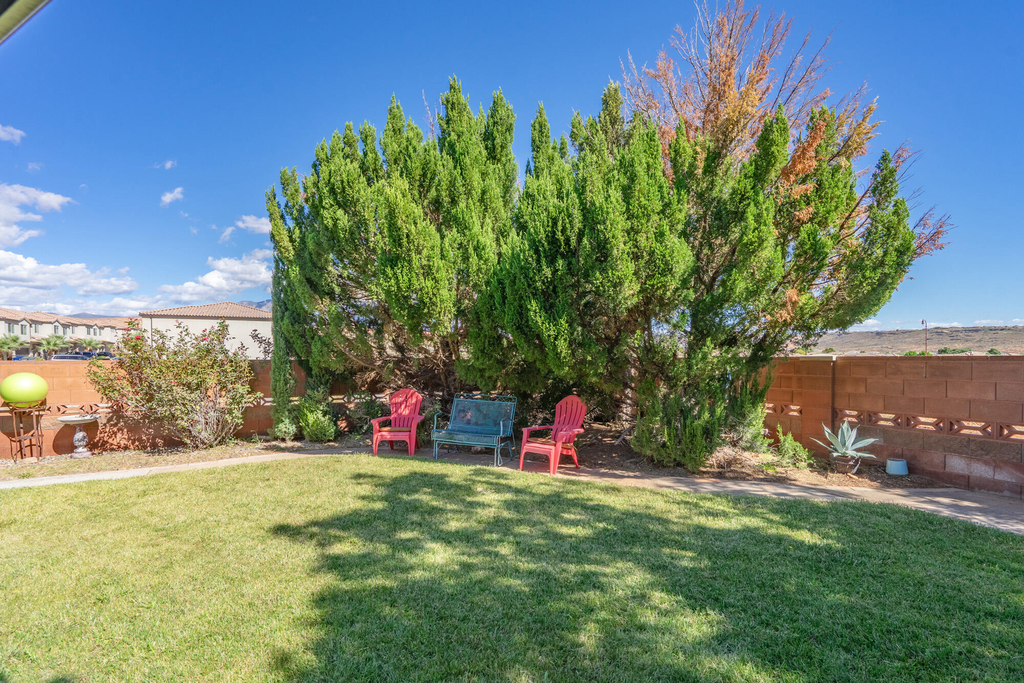 ENGLISH OAKS ESTATES - Residential