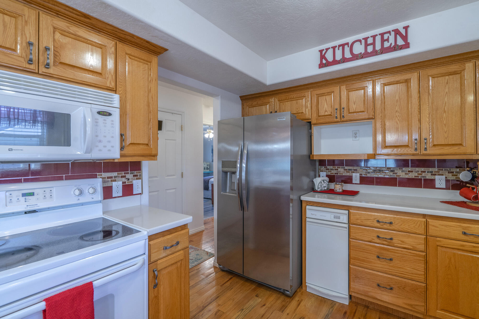 ENGLISH OAKS ESTATES - Residential