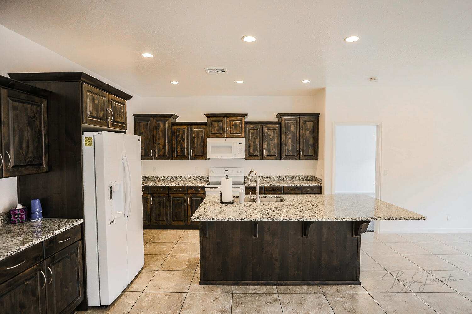 REDWOOD ESTATES - Residential