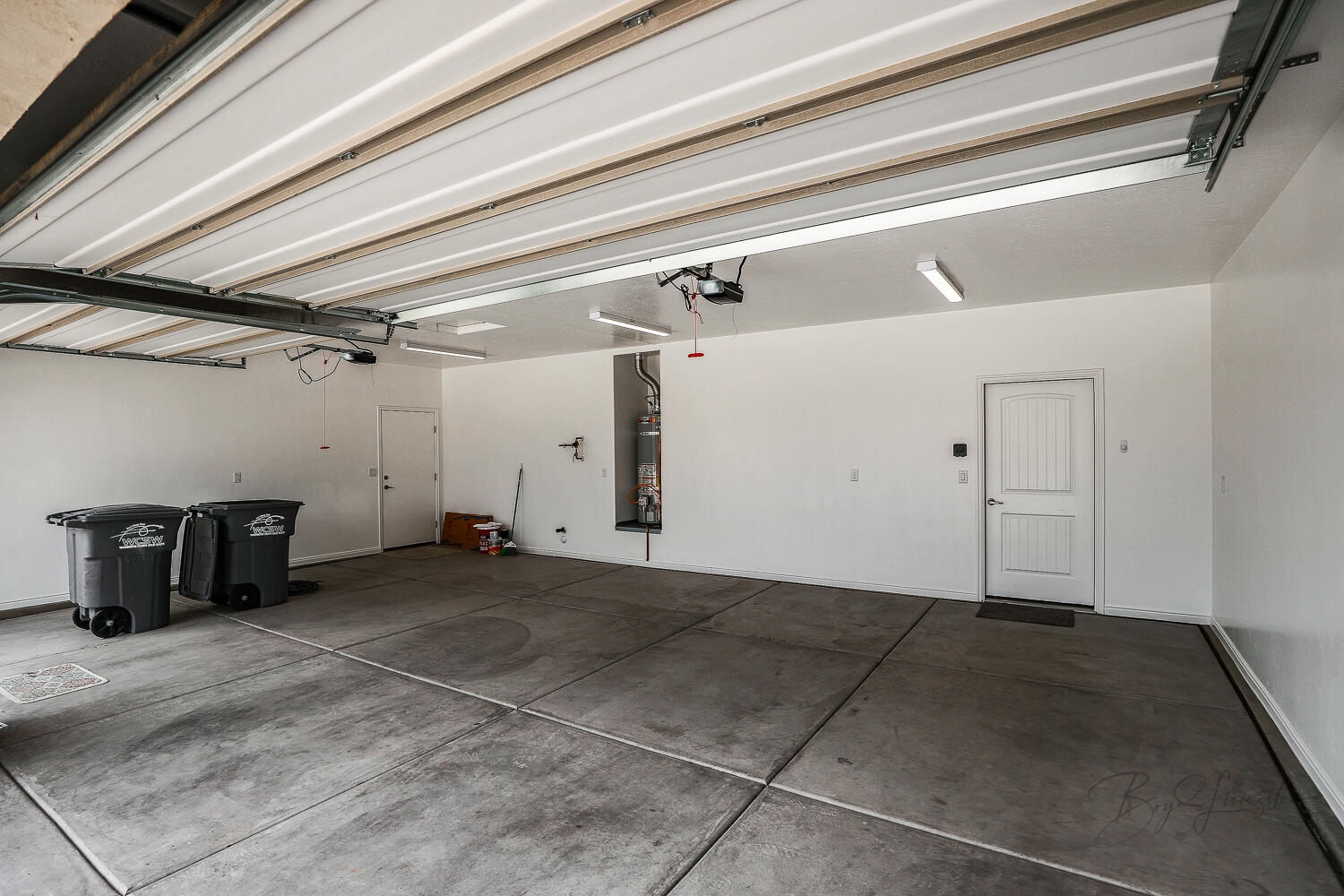 REDWOOD ESTATES - Residential