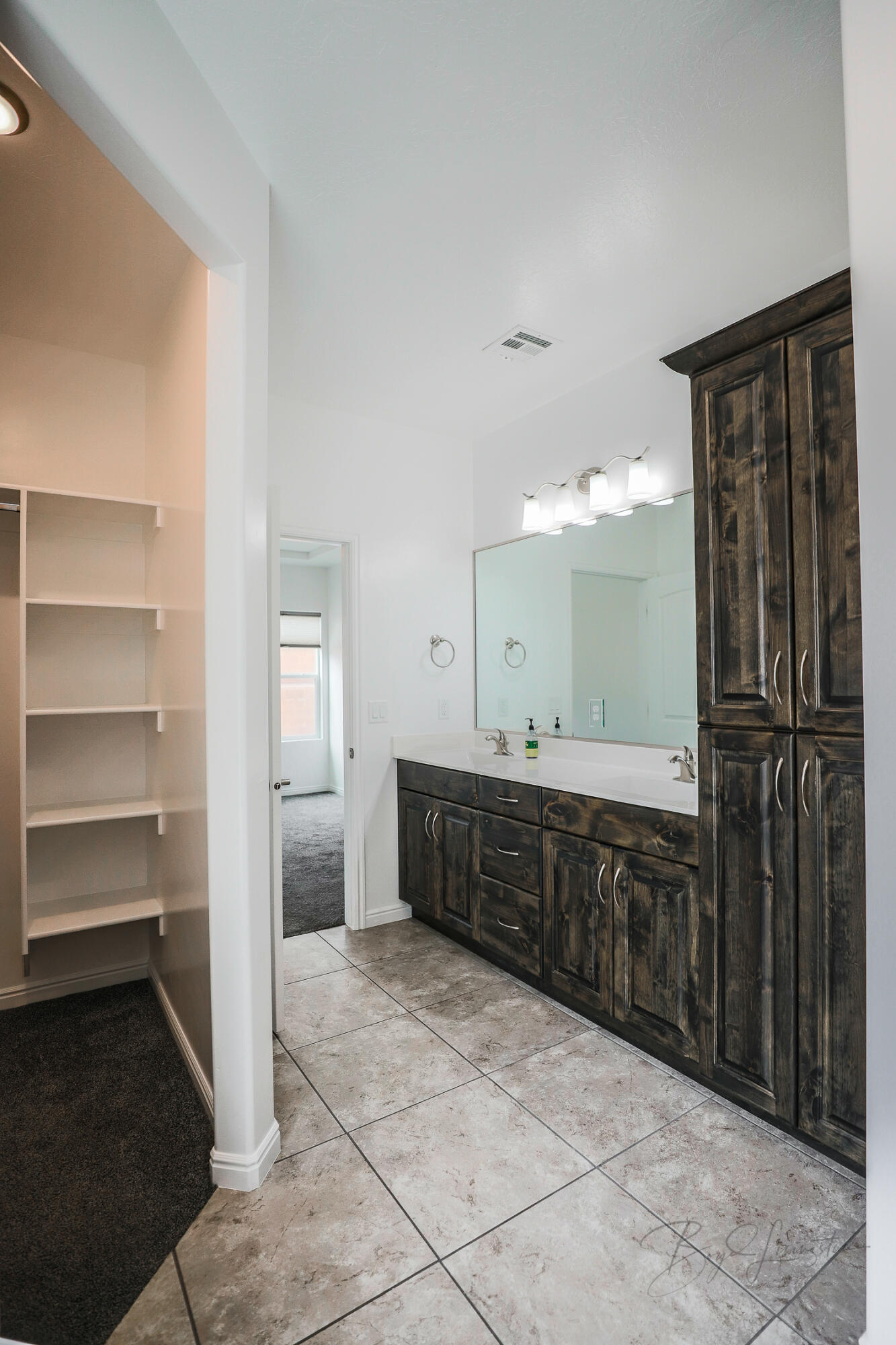 REDWOOD ESTATES - Residential