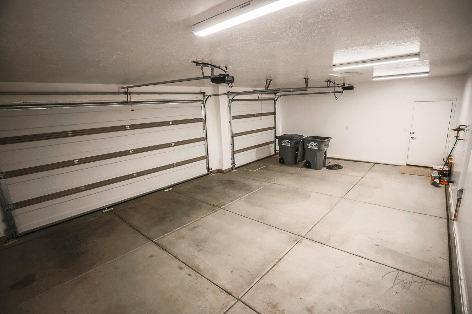 REDWOOD ESTATES - Residential