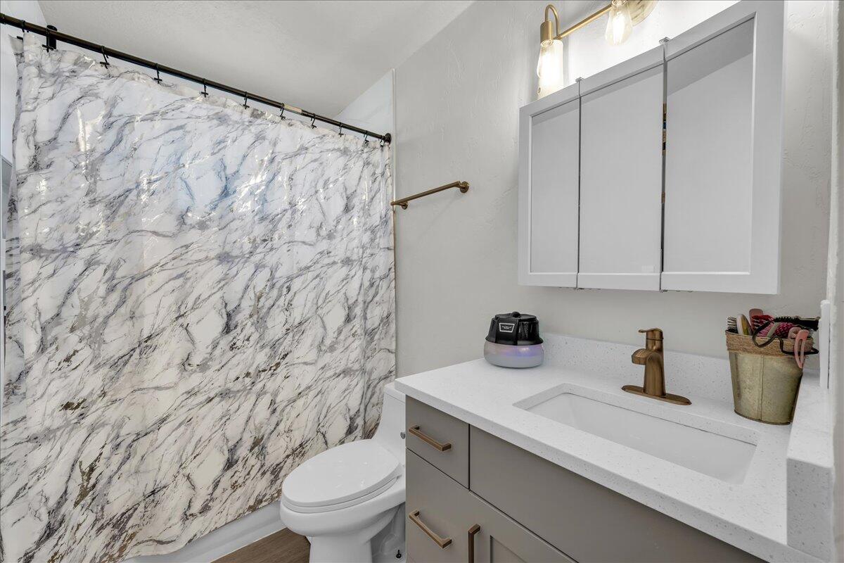 WARM SPRINGS - Residential