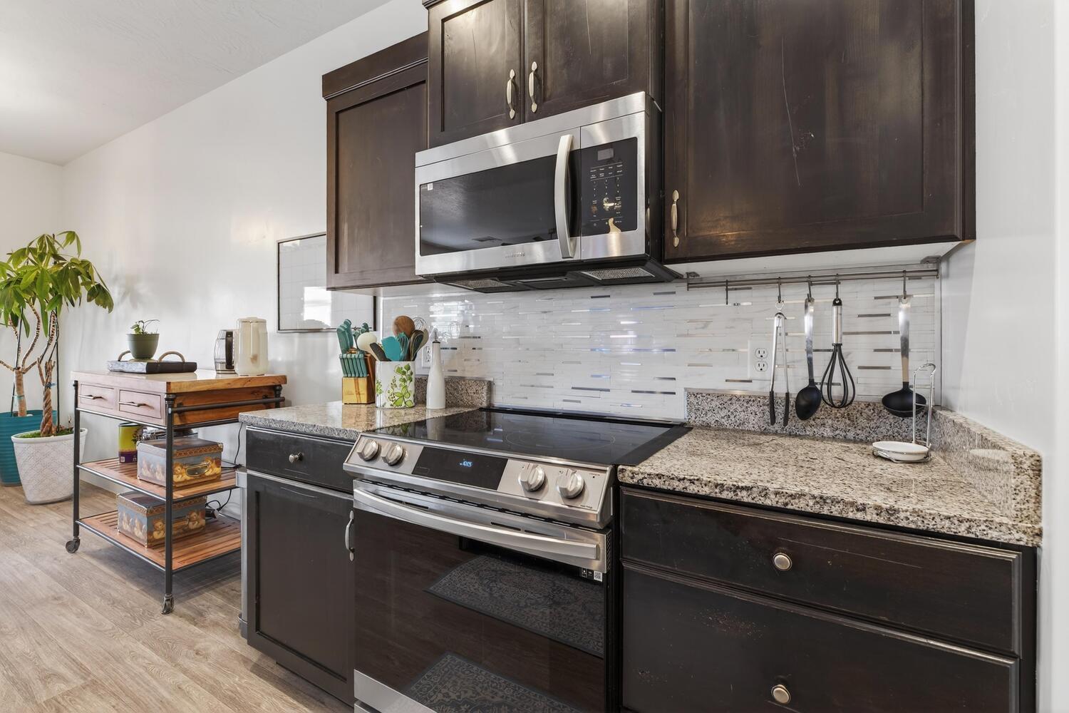 DESERT RIM - Residential