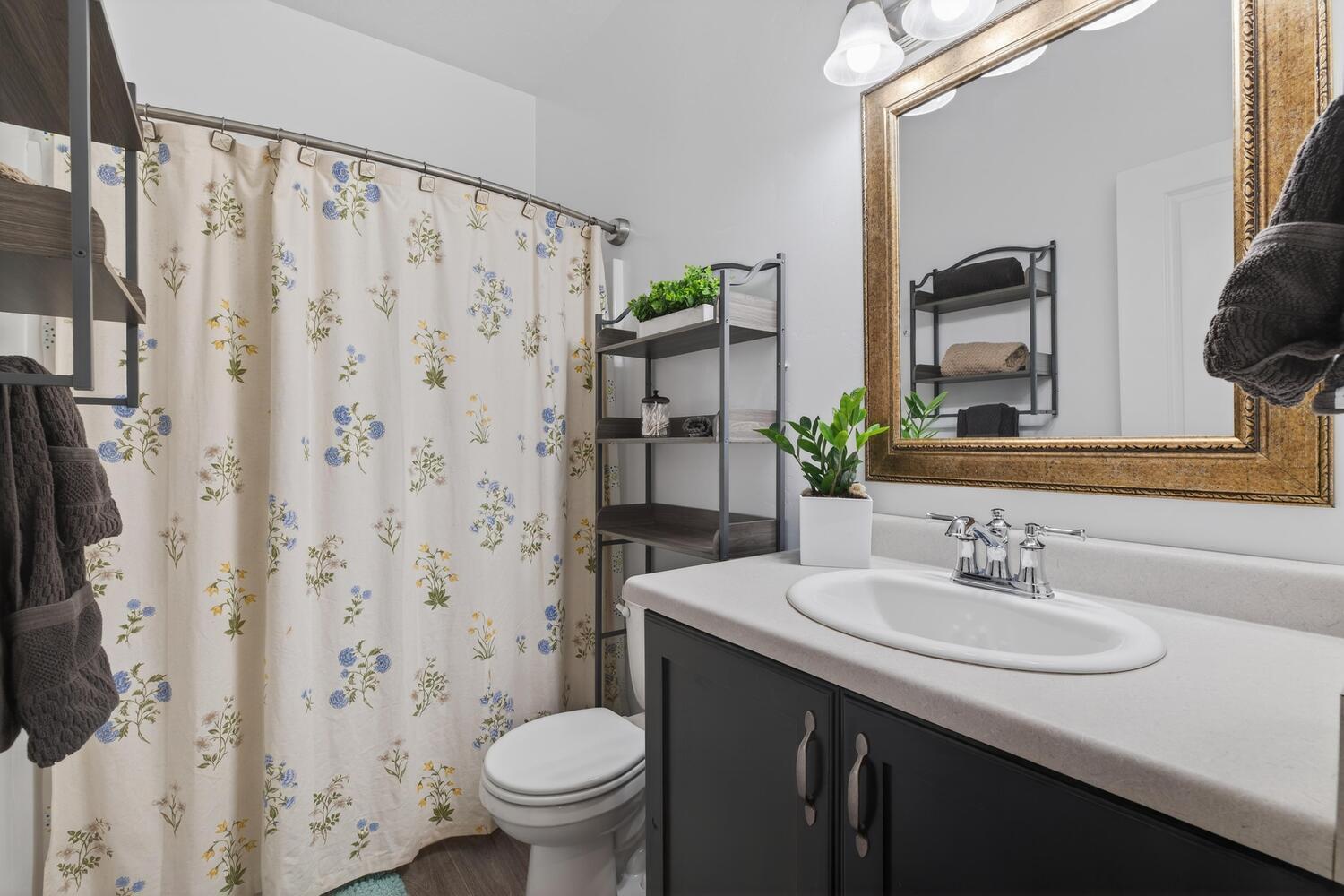 DESERT RIM - Residential