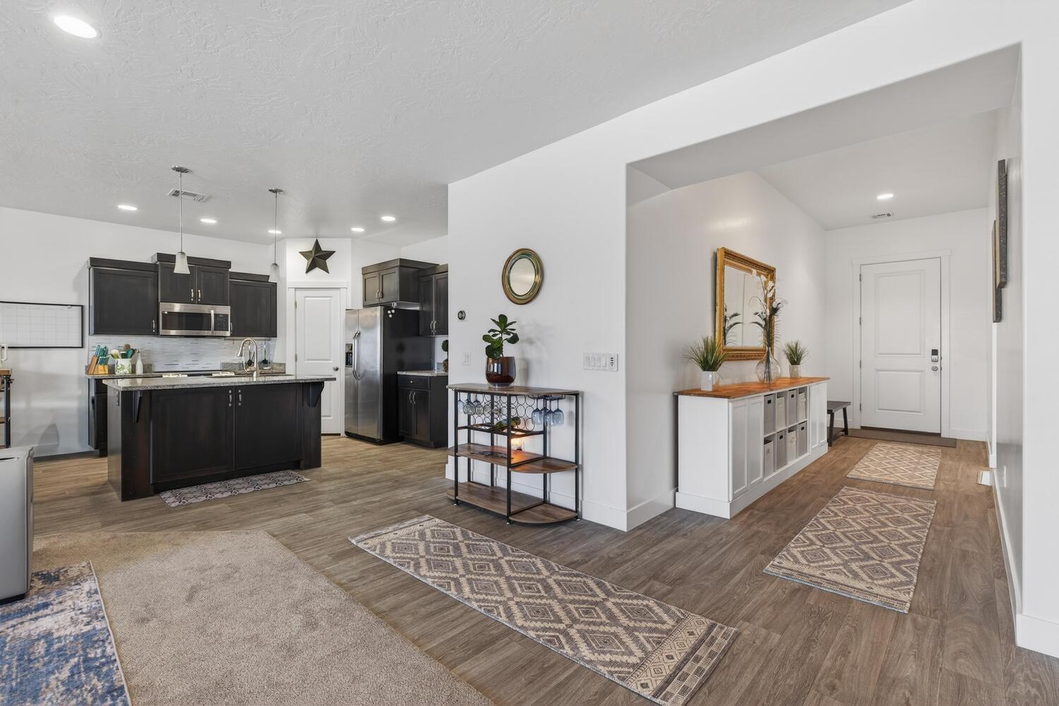 DESERT RIM - Residential