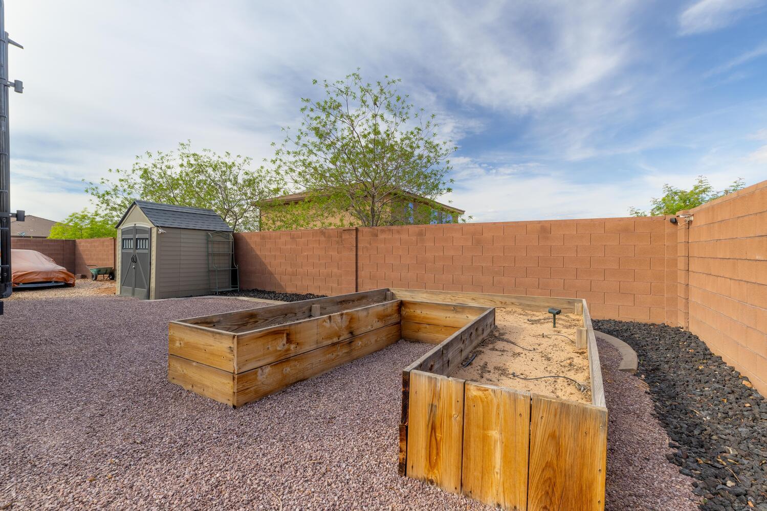 DESERT RIM - Residential