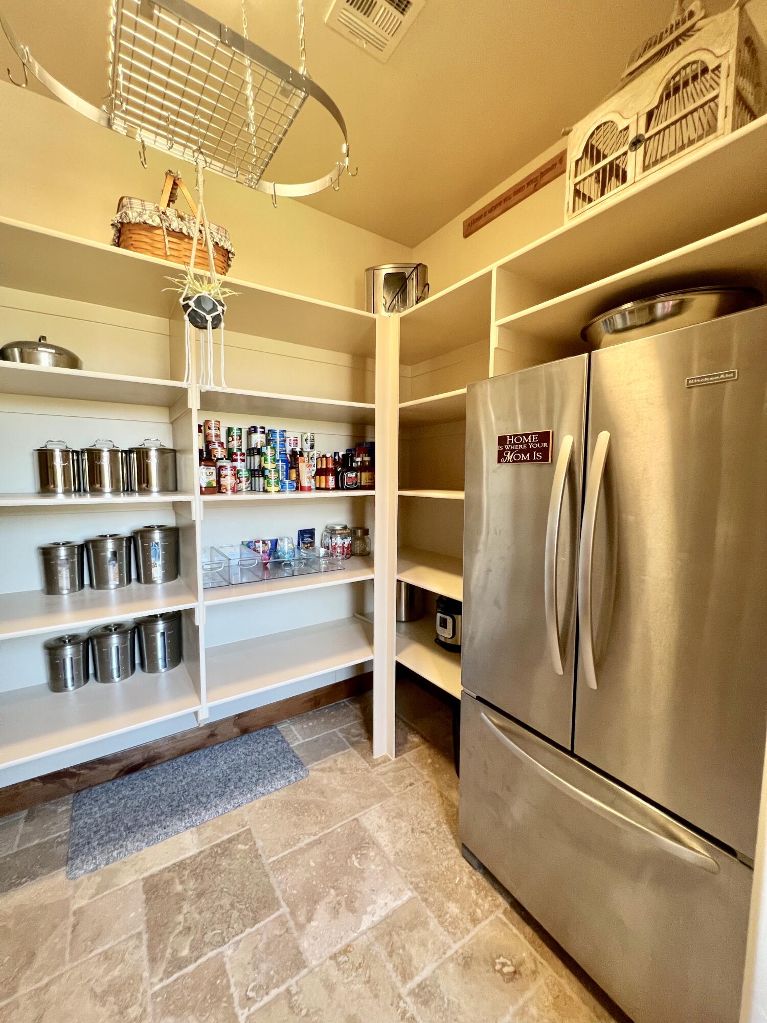 REDSTONE SPRINGS - Residential