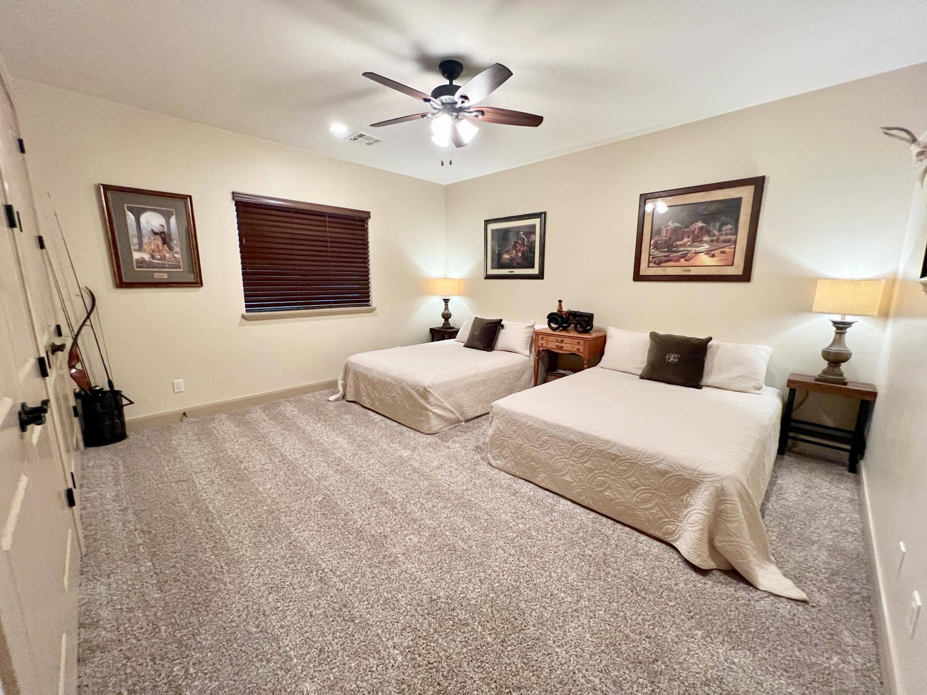 REDSTONE SPRINGS - Residential