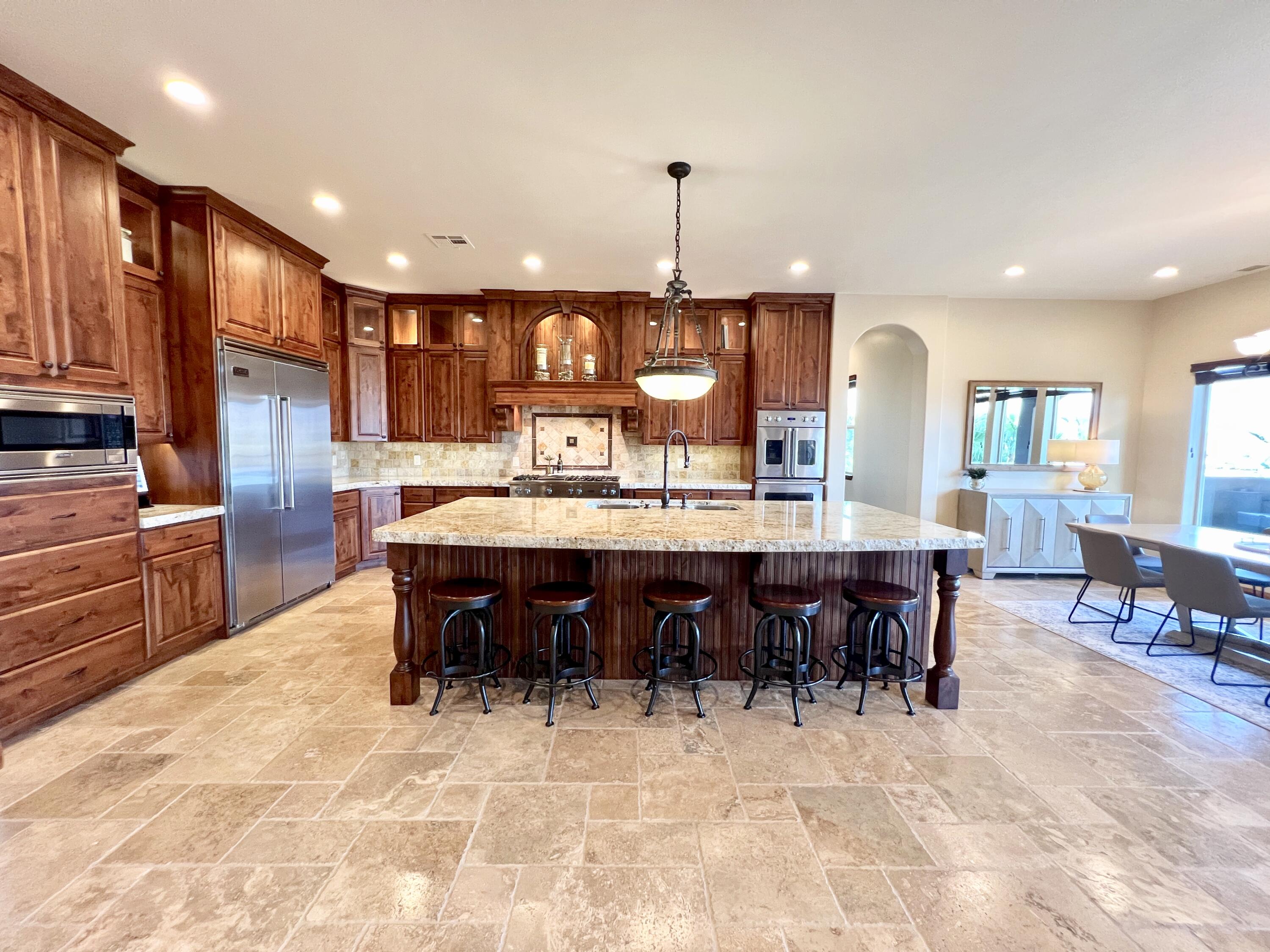 REDSTONE SPRINGS - Residential