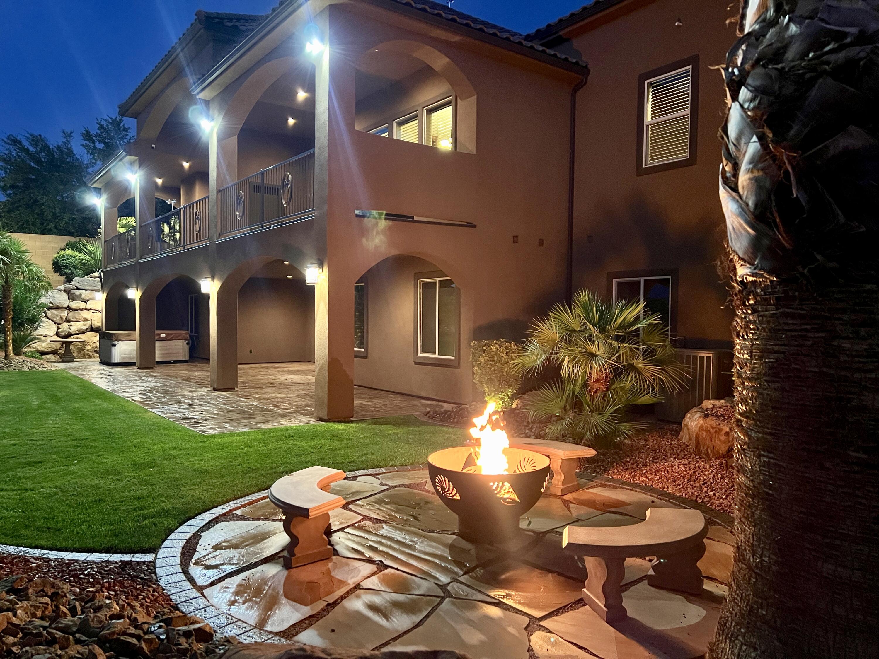 REDSTONE SPRINGS - Residential