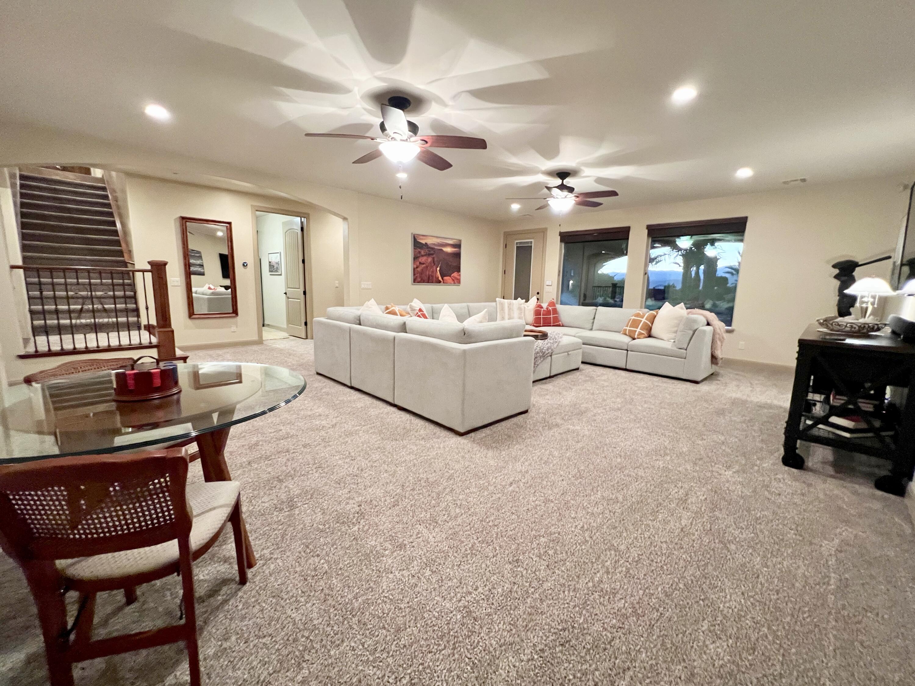 REDSTONE SPRINGS - Residential