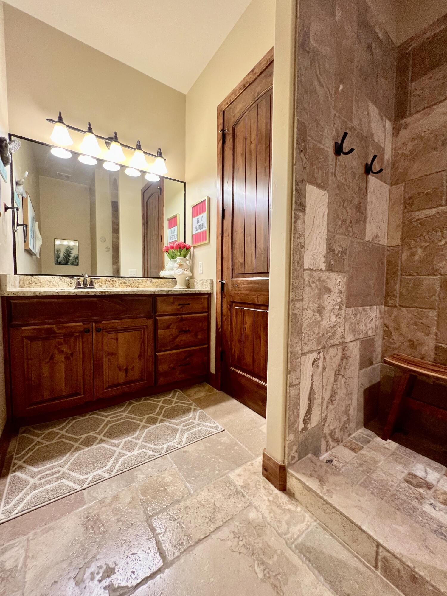 REDSTONE SPRINGS - Residential