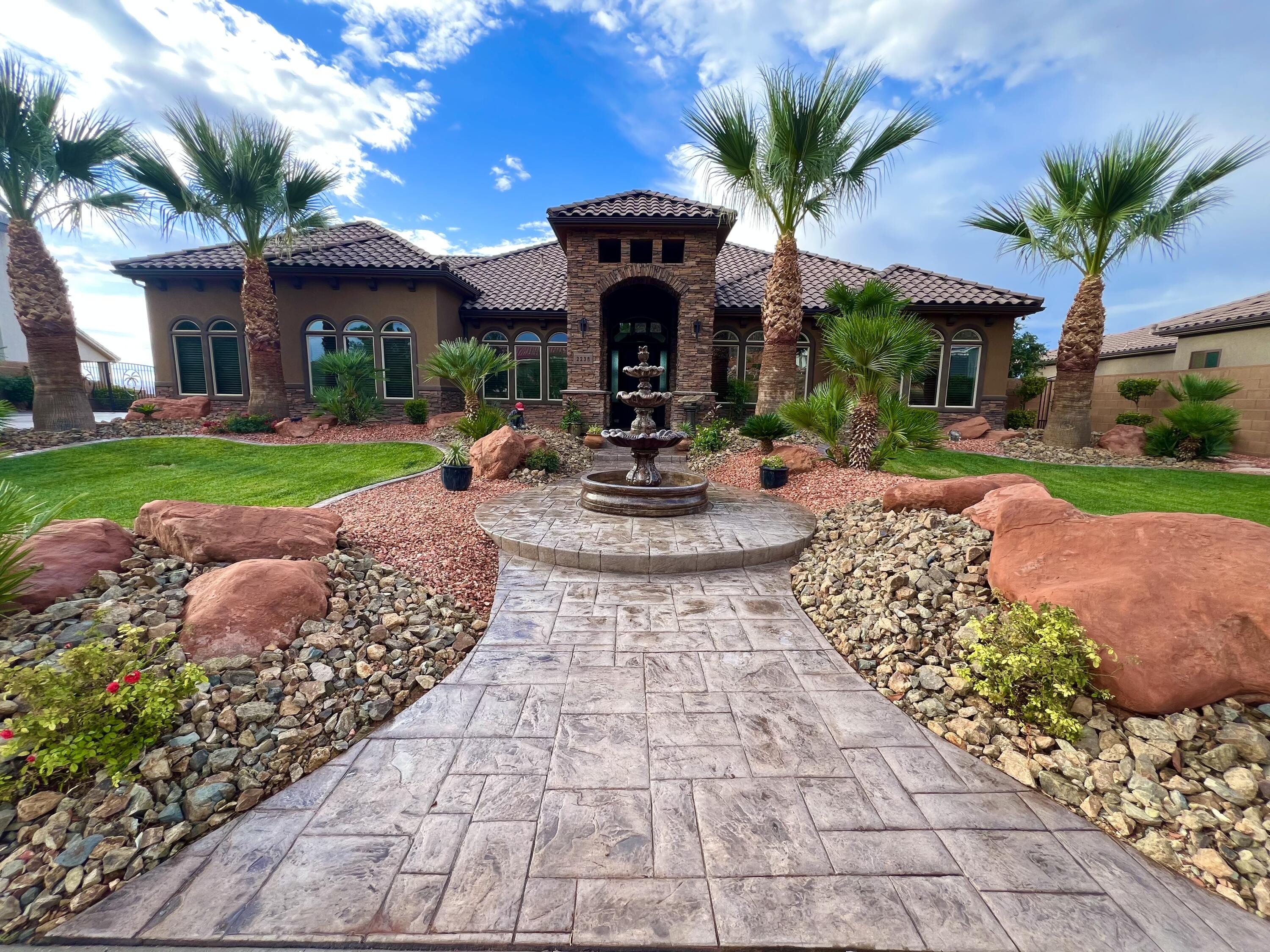 REDSTONE SPRINGS - Residential