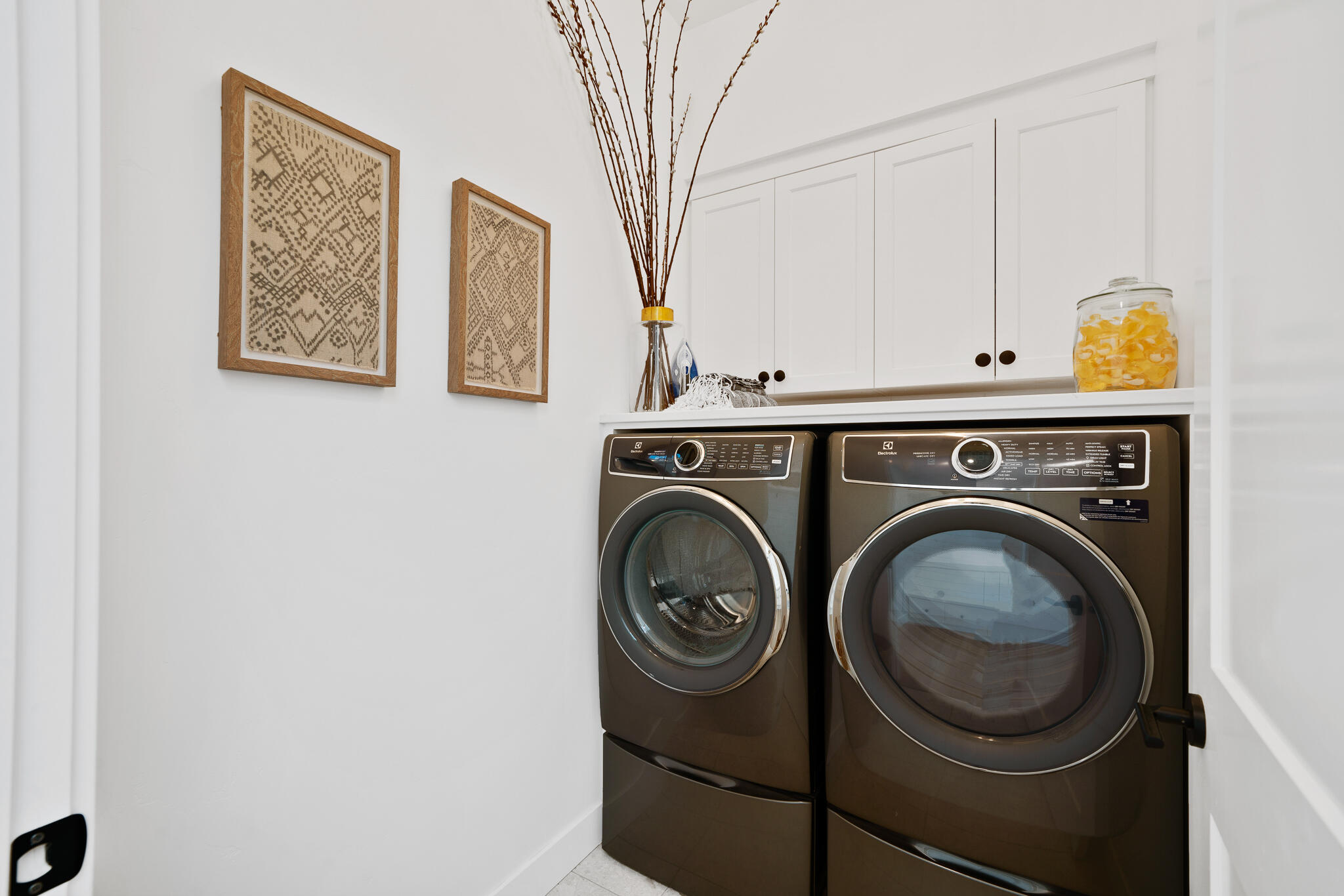 DESERT COLOR RESORT - Residential