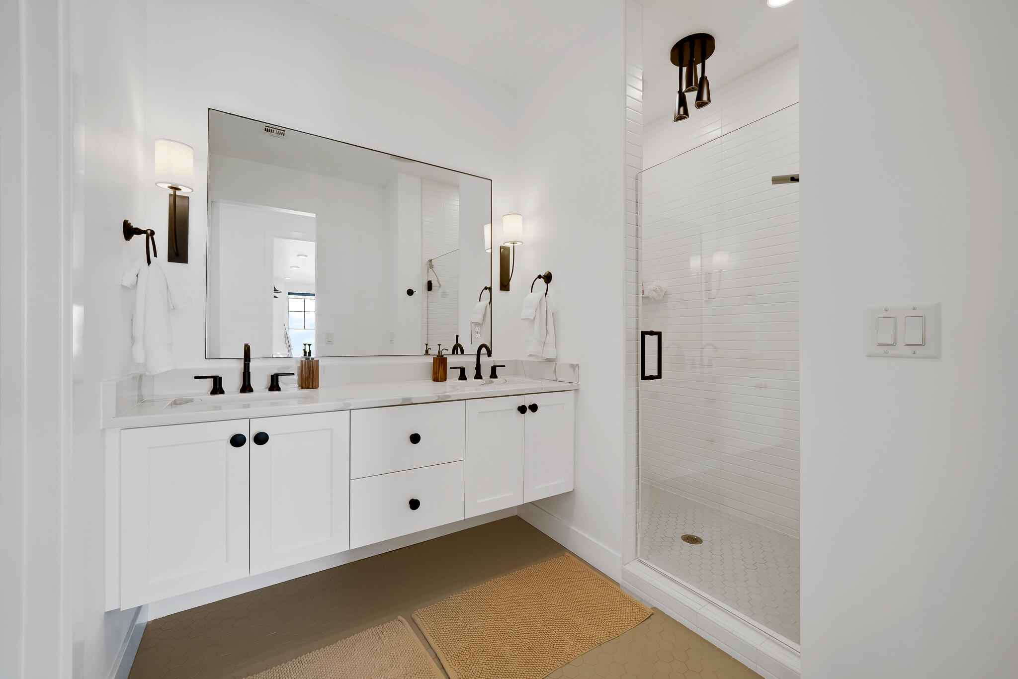 DESERT COLOR RESORT - Residential