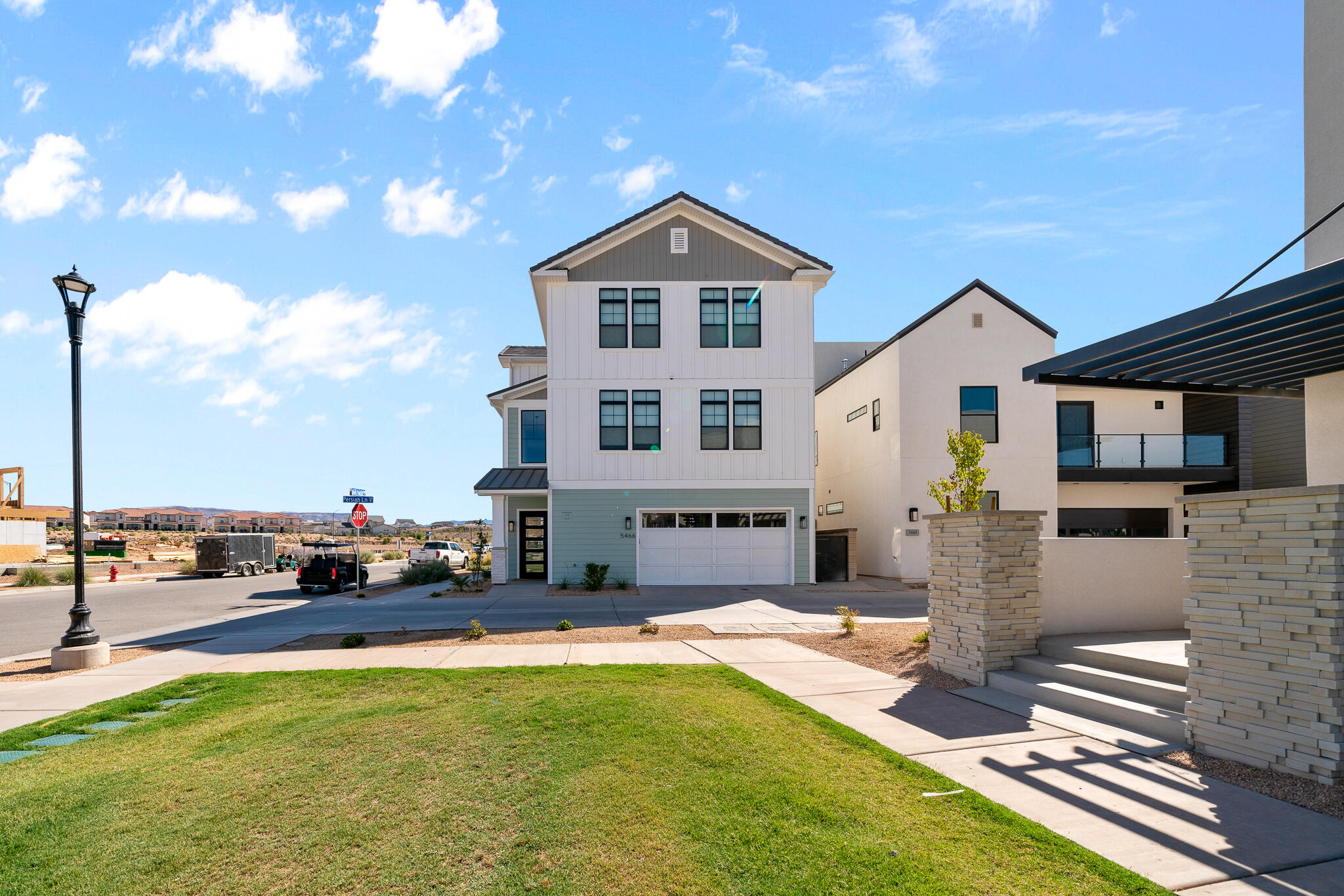 DESERT COLOR RESORT - Residential