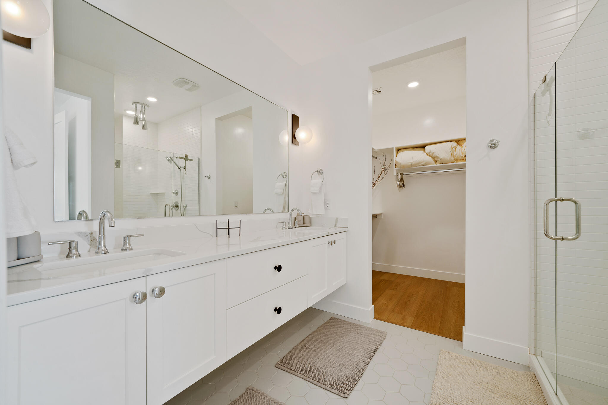 DESERT COLOR RESORT - Residential