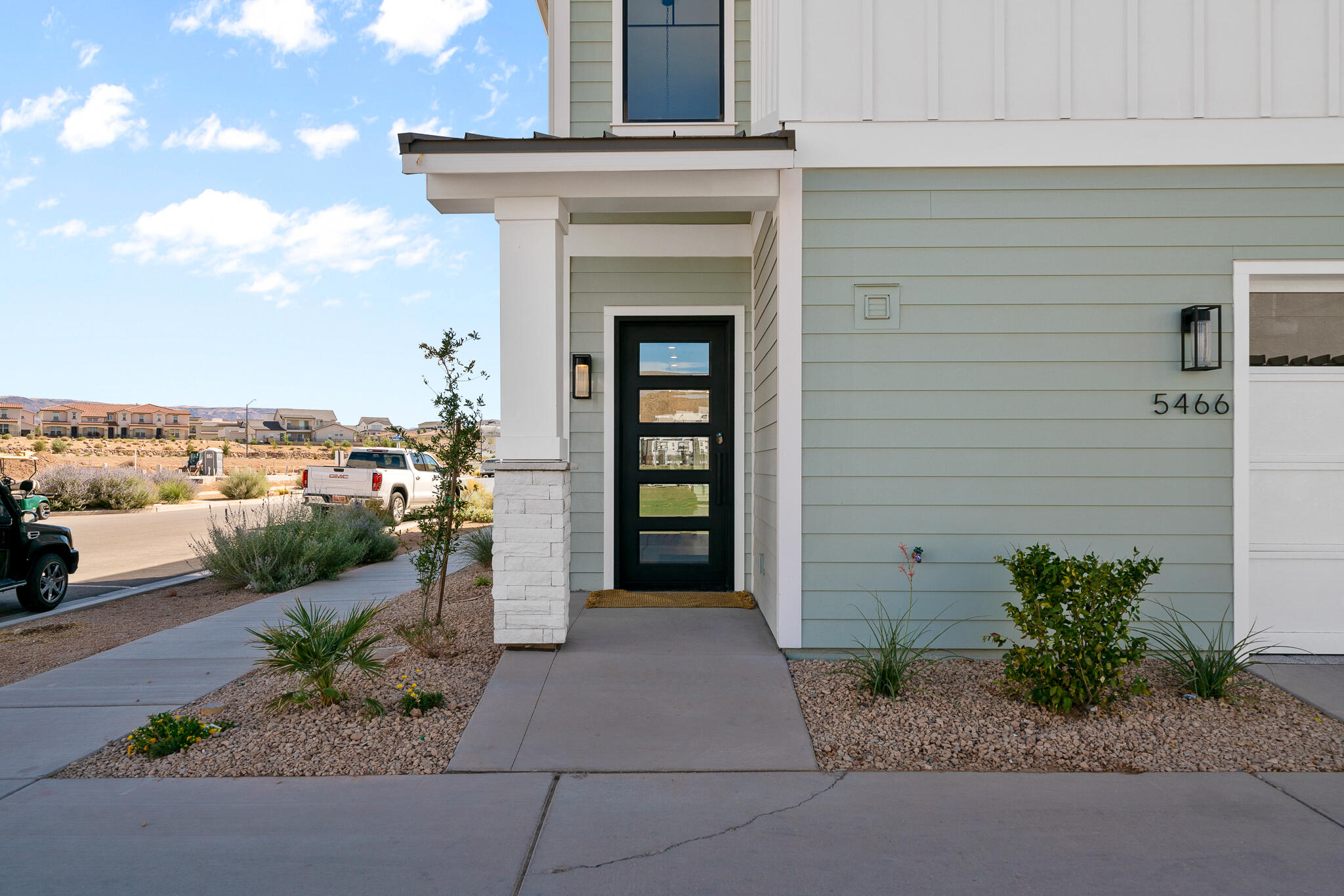 DESERT COLOR RESORT - Residential