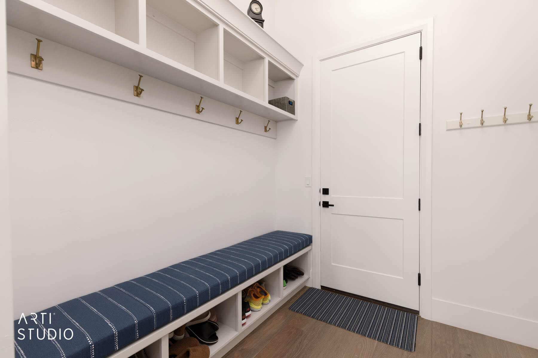 WASHINGTON VISTA - Residential