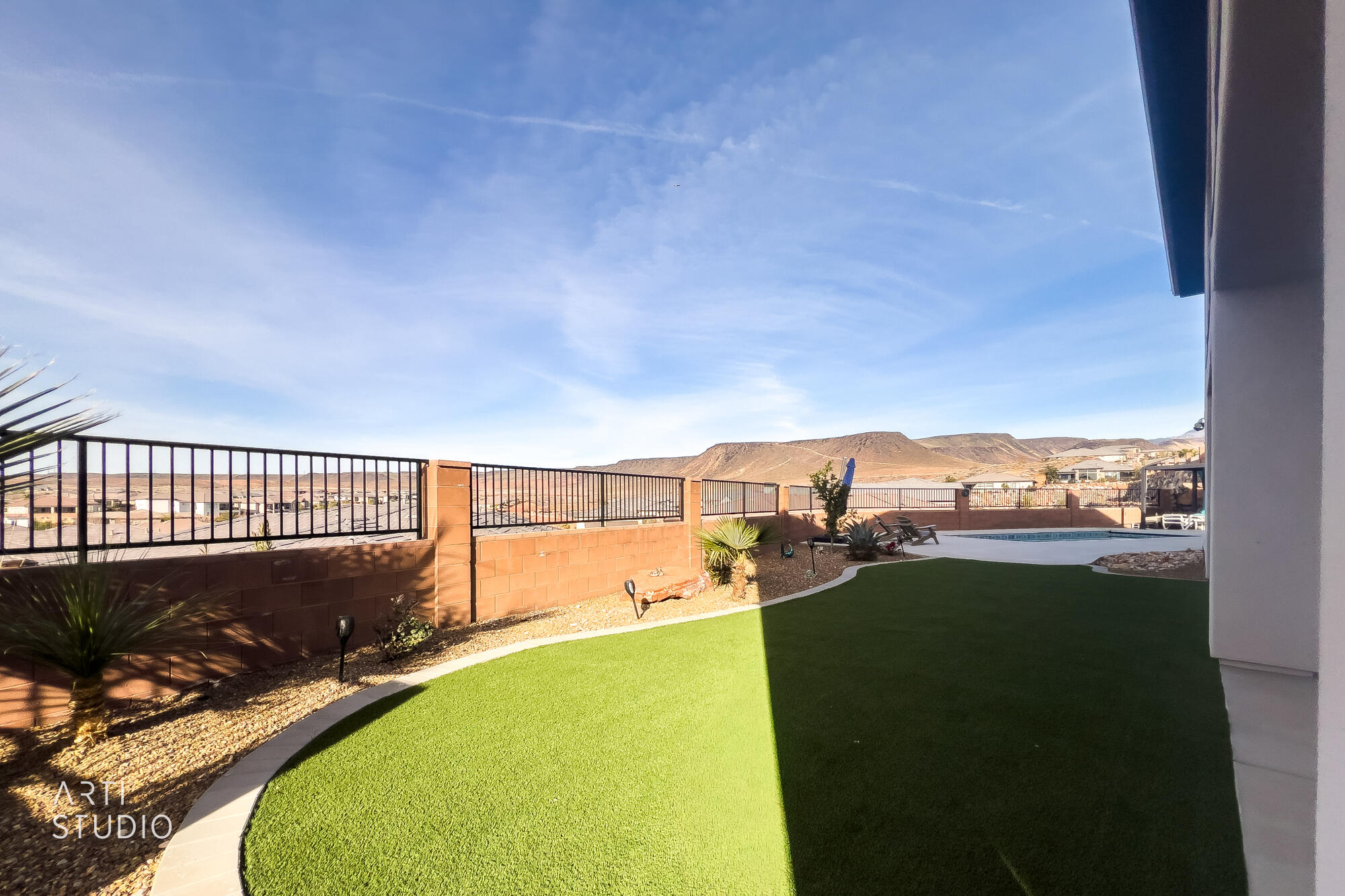 WASHINGTON VISTA - Residential