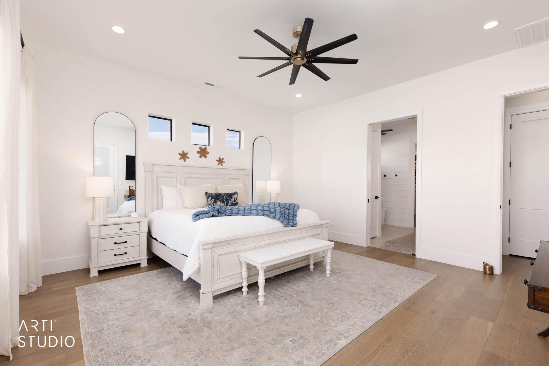 WASHINGTON VISTA - Residential