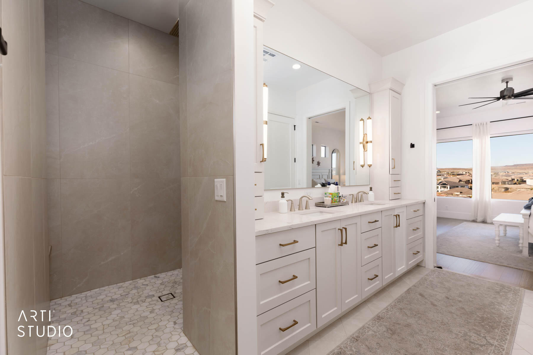 WASHINGTON VISTA - Residential