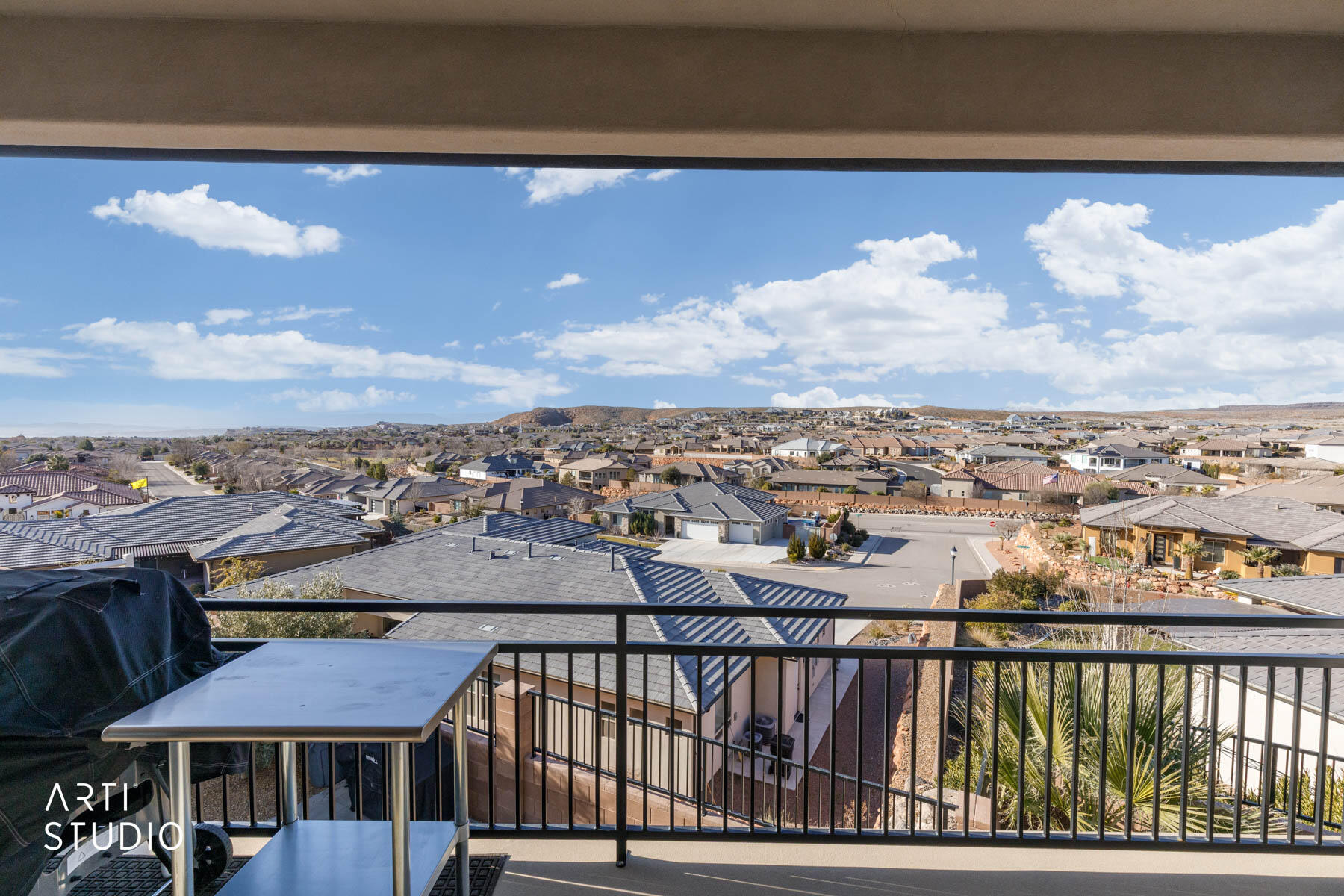 WASHINGTON VISTA - Residential