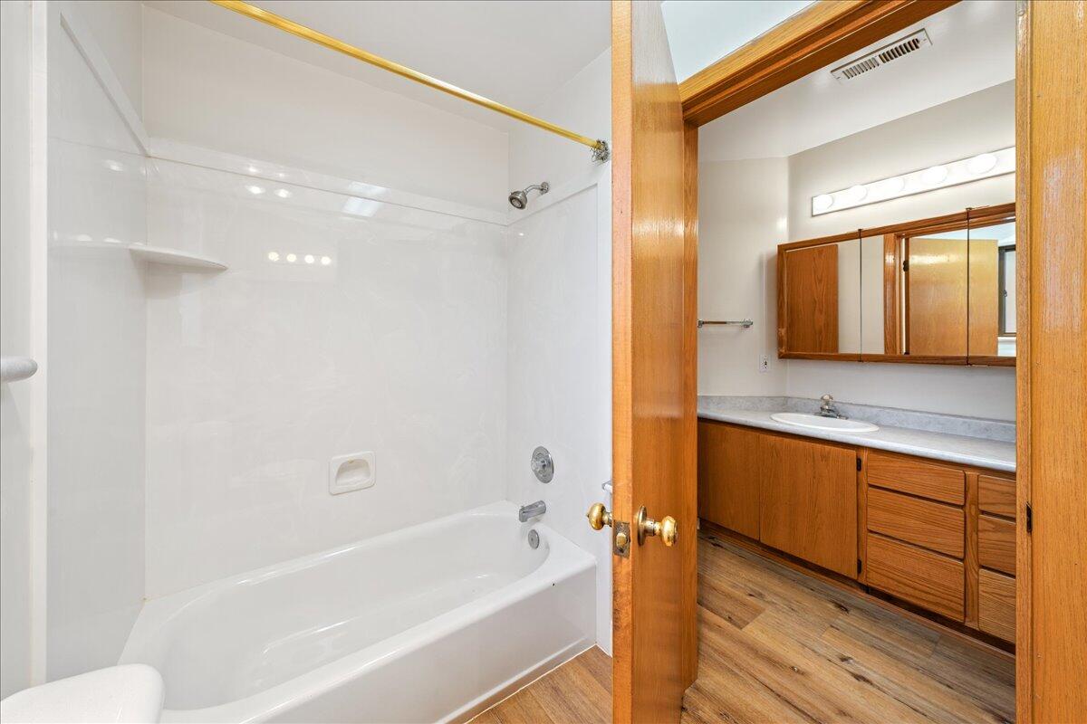 SHORT CREEK - Residential Income