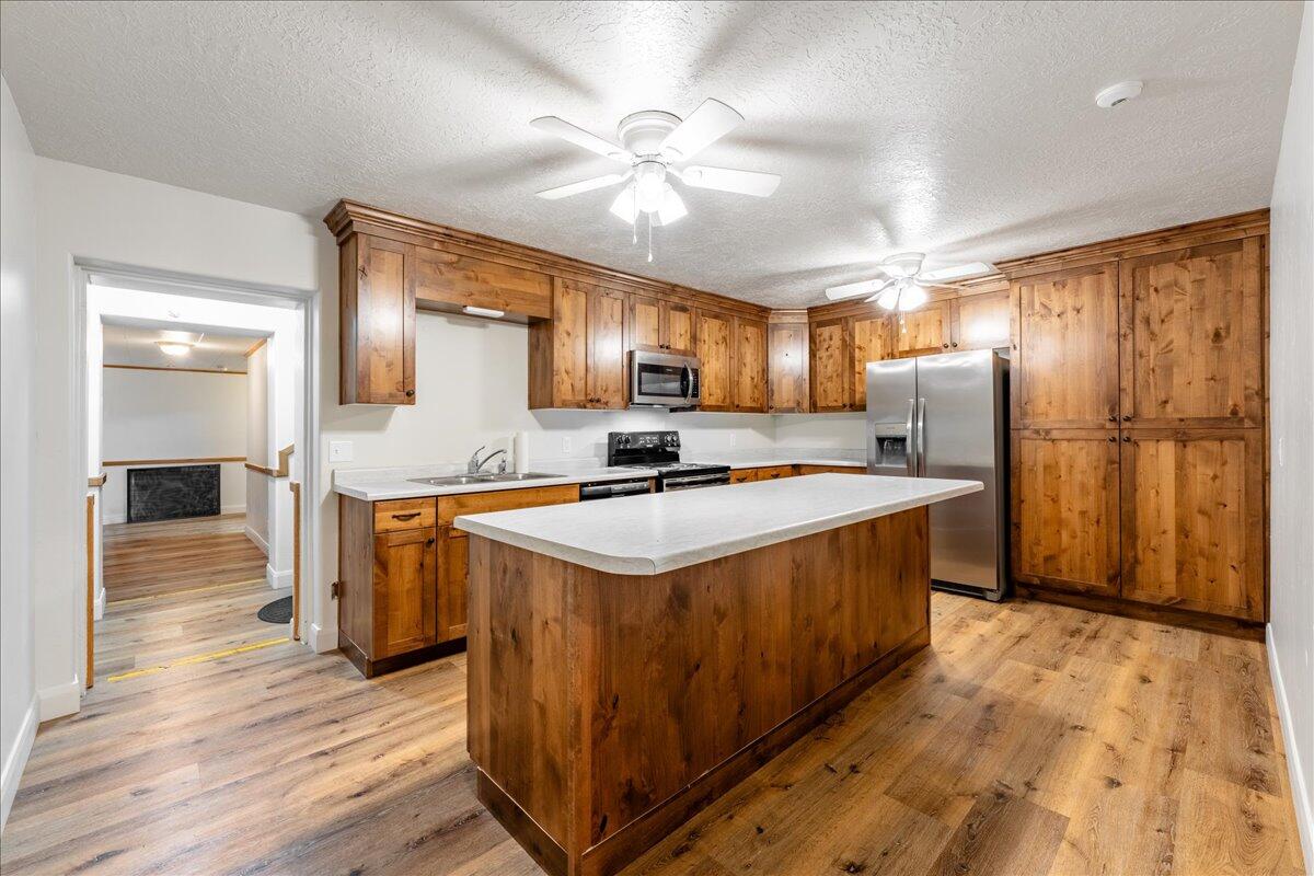 SHORT CREEK - Residential Income