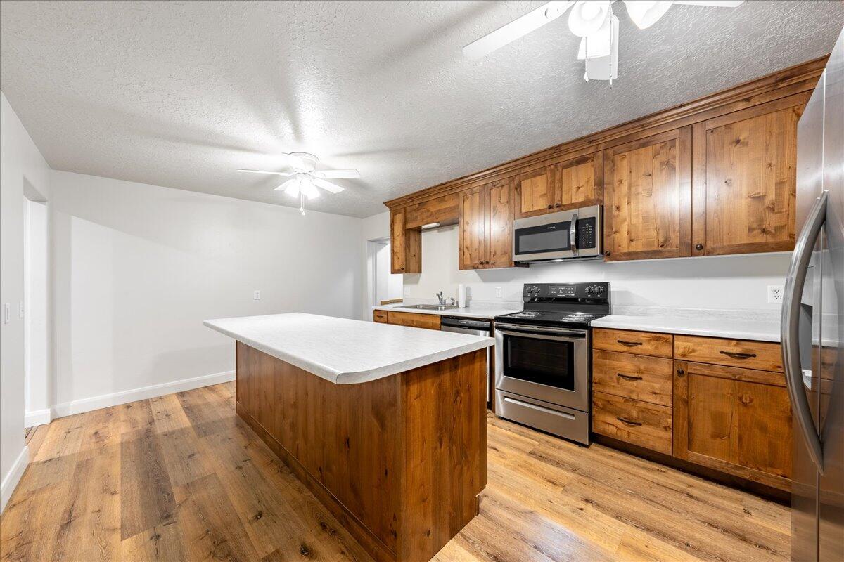 SHORT CREEK - Residential Income