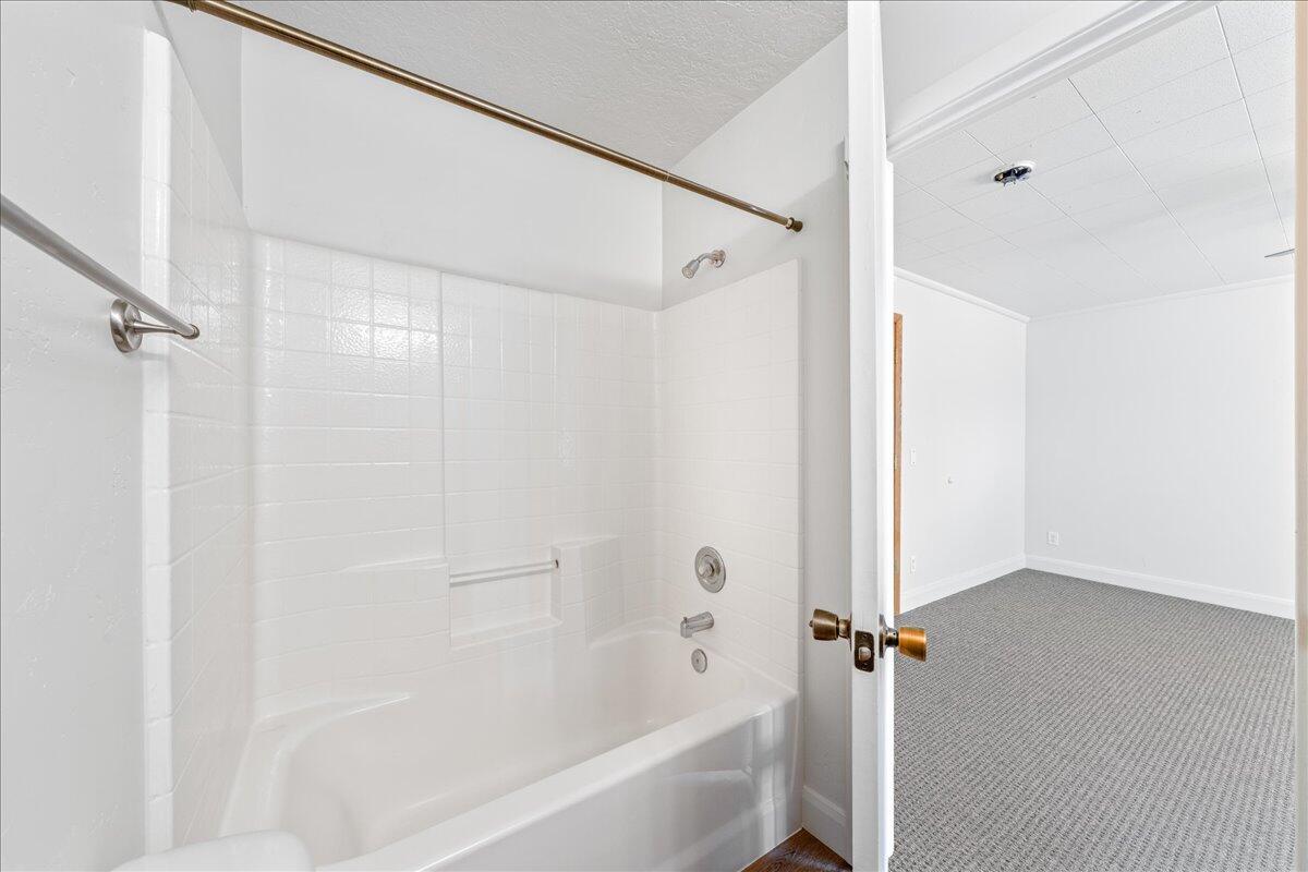 SHORT CREEK - Residential Income