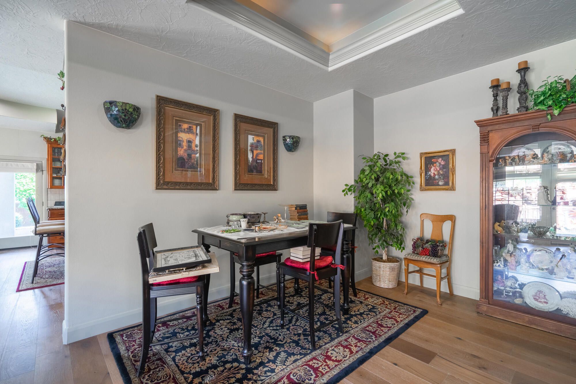 SHADOW BLUFF - Residential