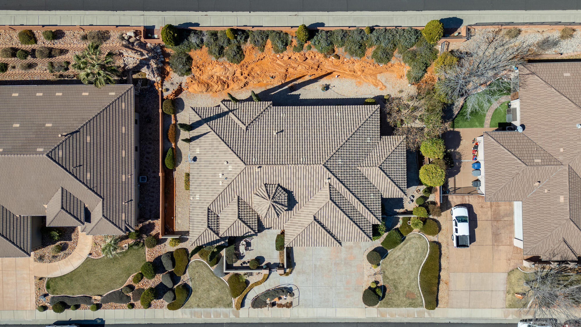 SHADOW BLUFF - Residential