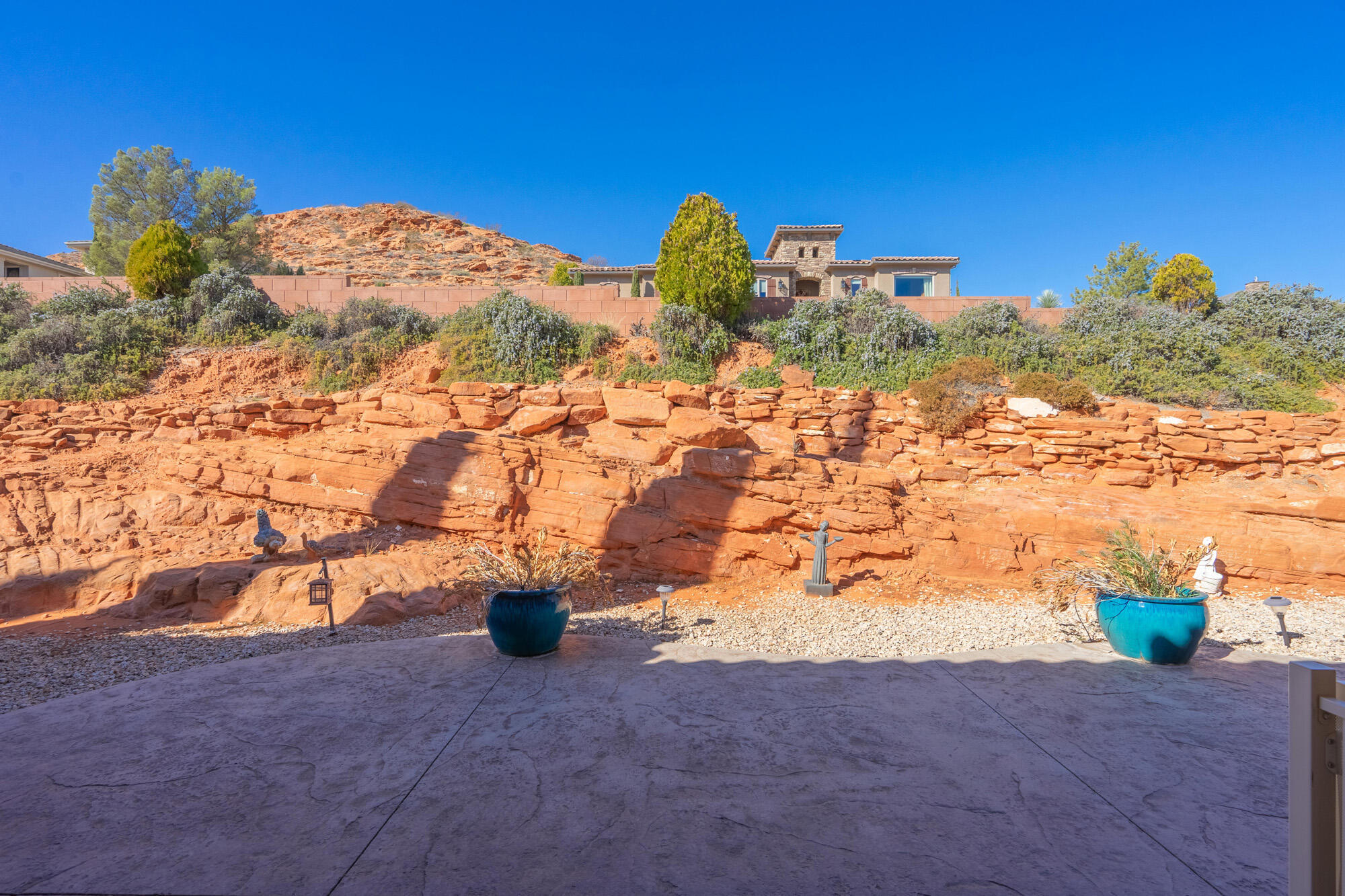 SHADOW BLUFF - Residential