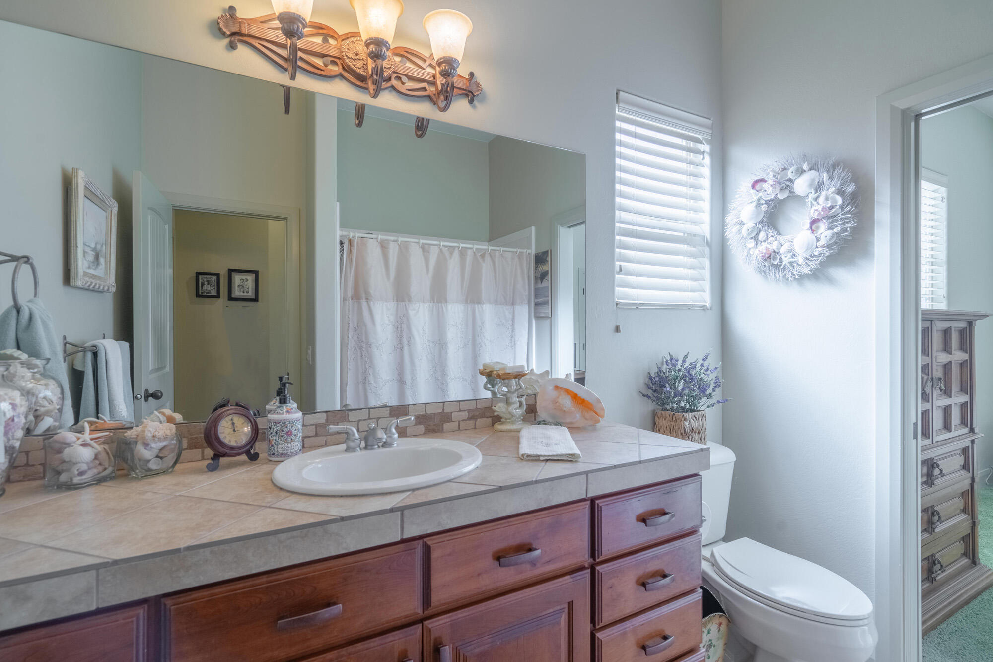 SHADOW BLUFF - Residential