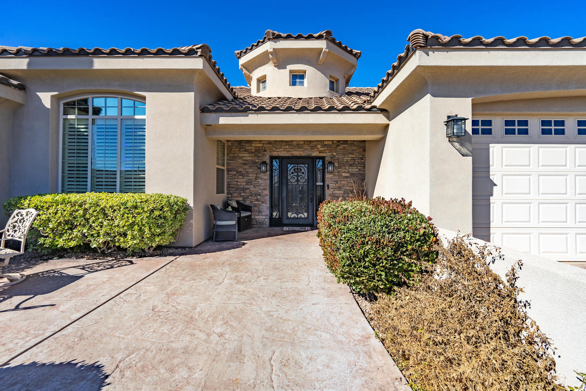 SHADOW BLUFF - Residential