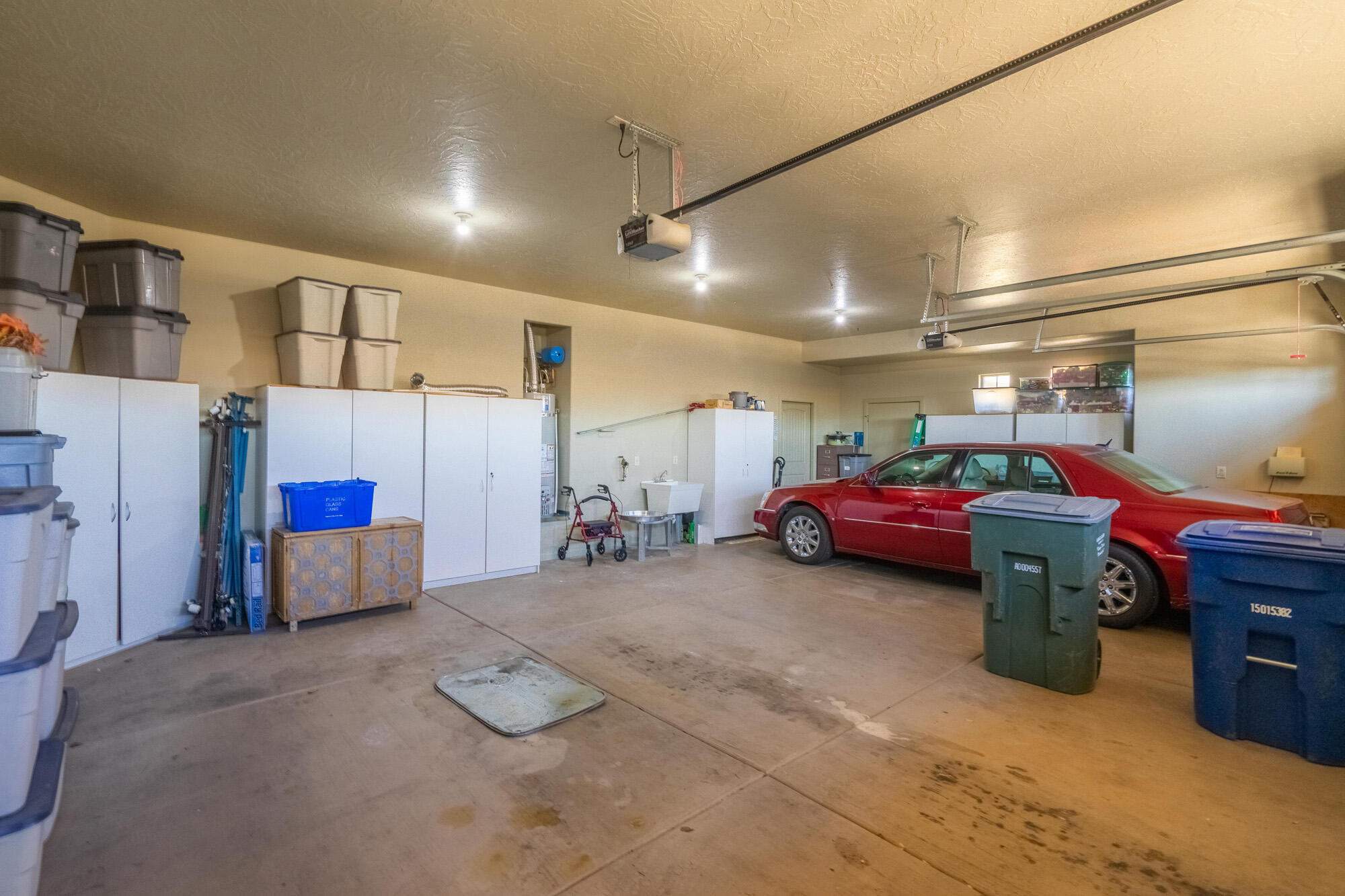 SHADOW BLUFF - Residential