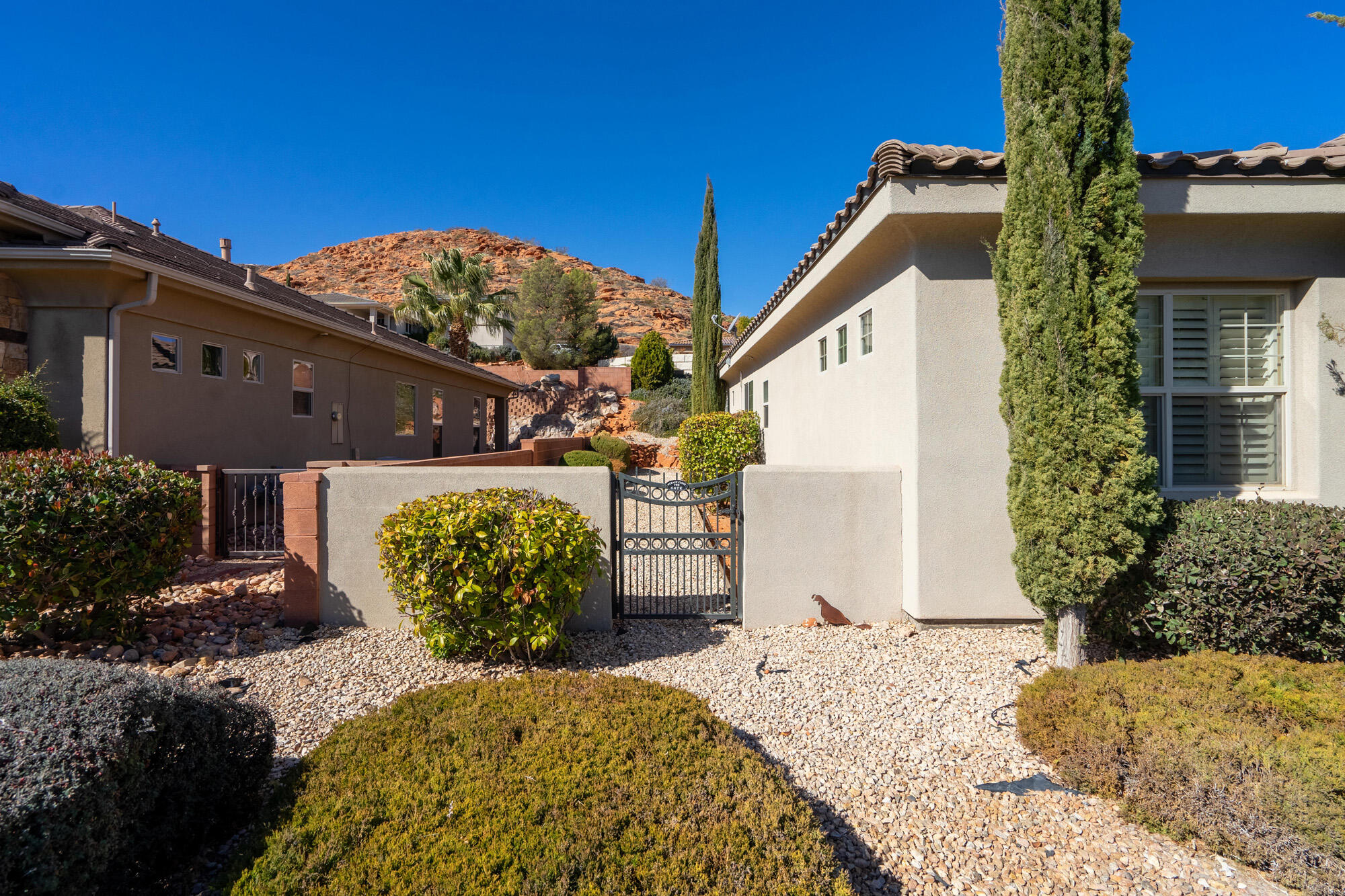 SHADOW BLUFF - Residential