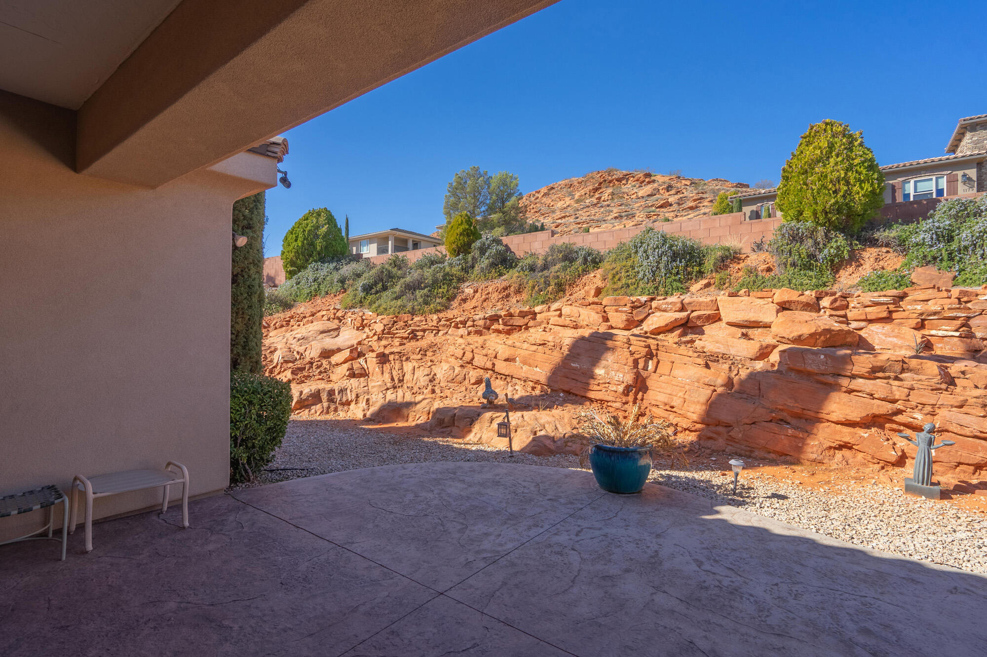 SHADOW BLUFF - Residential