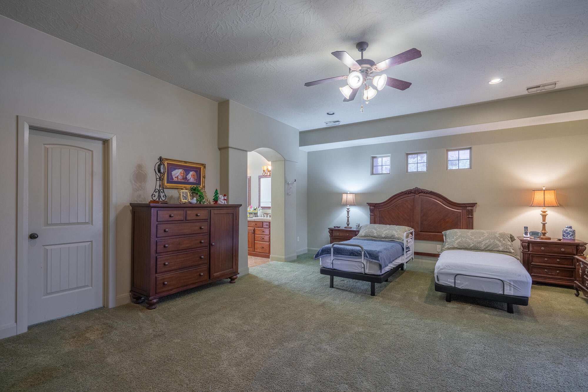 SHADOW BLUFF - Residential