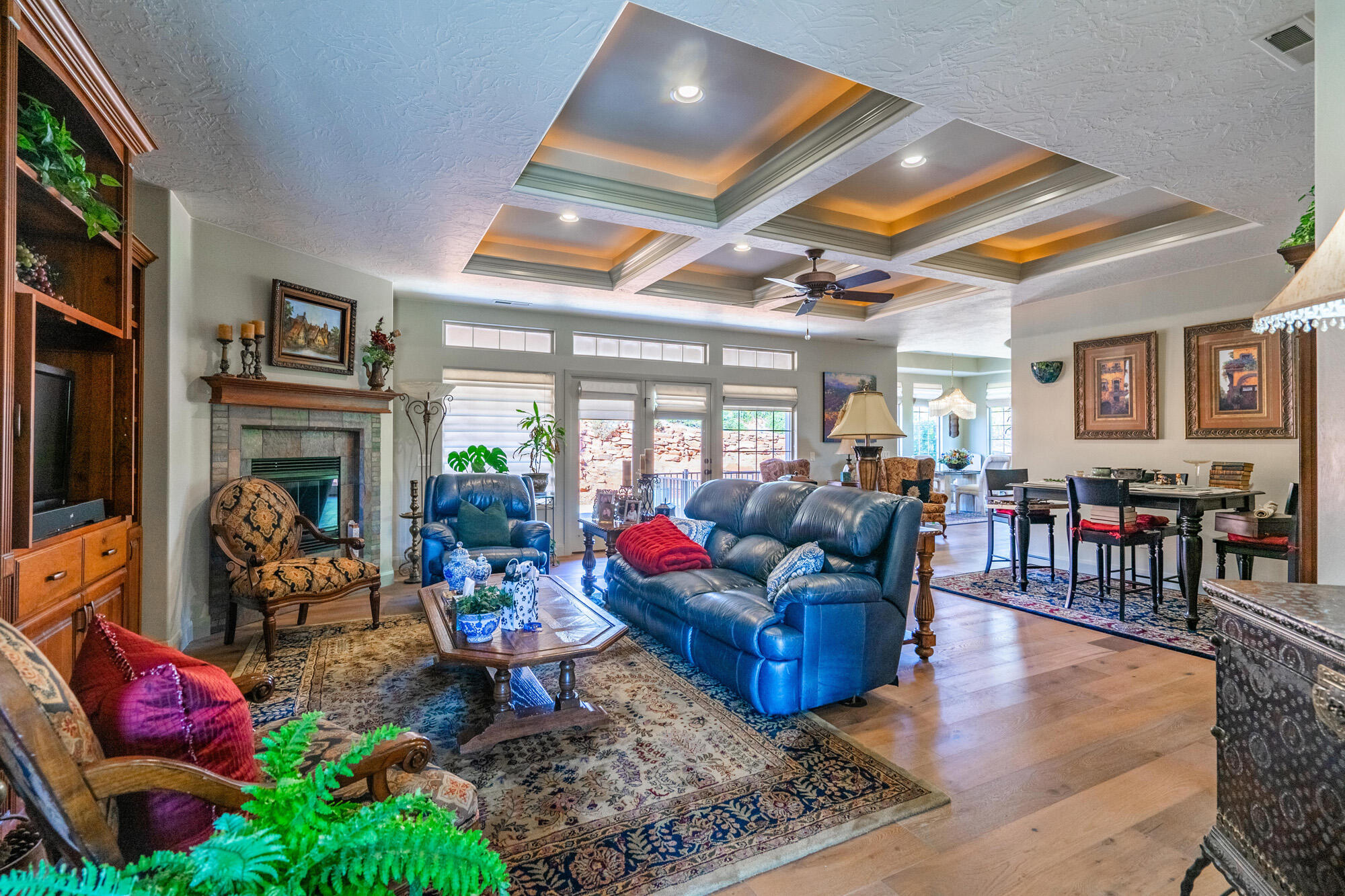 SHADOW BLUFF - Residential